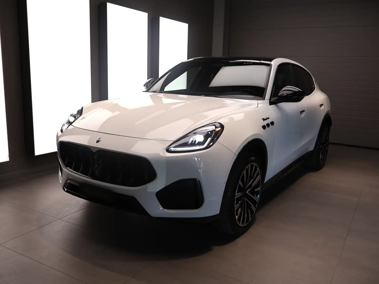 Maserati Grecale Modena Hybrid 330 cv MY25 Blanco - 1