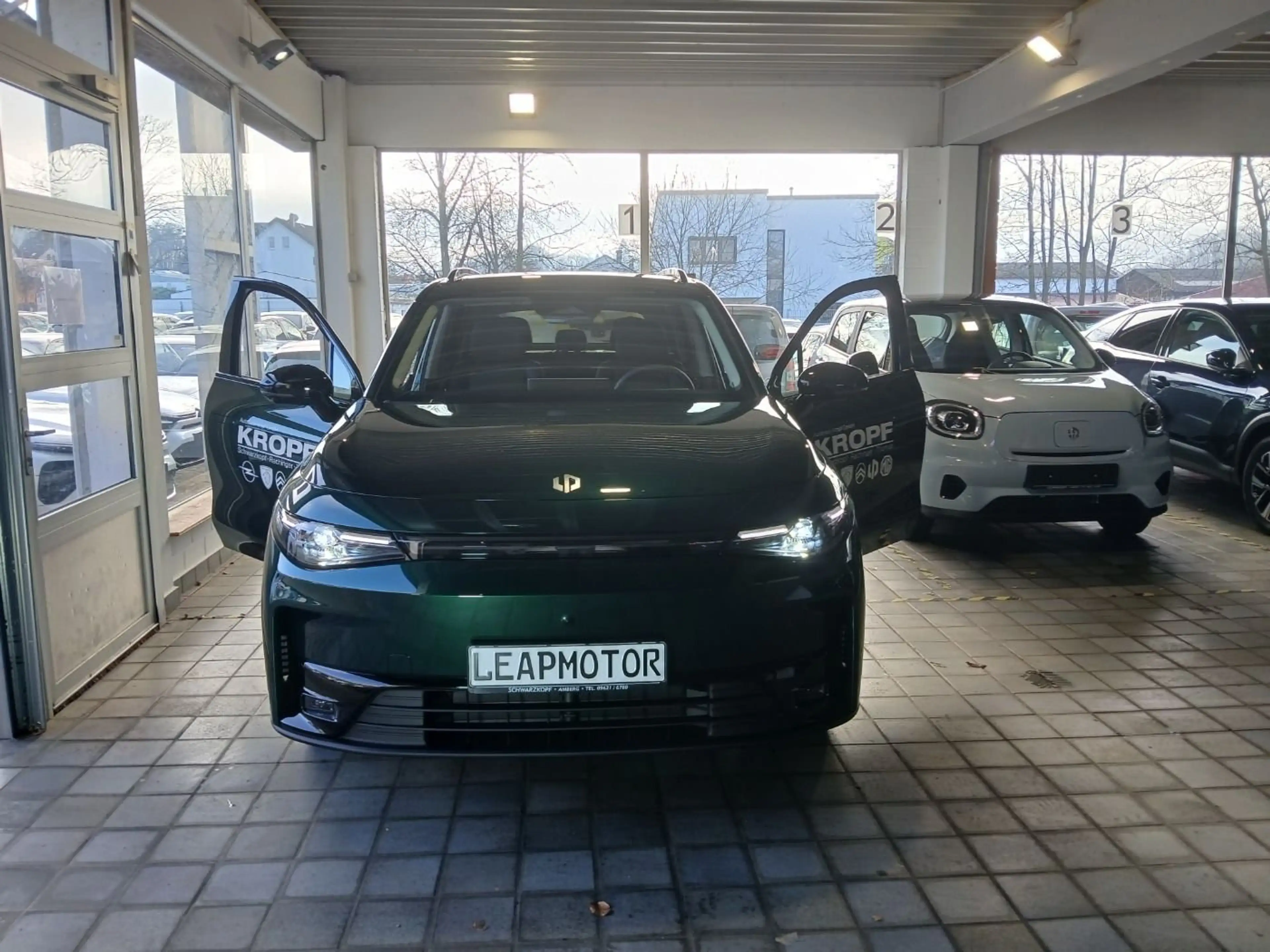 Leapmotor C10 BEV Design 69,9 kWh Angebot inkl. E-Förderung — photo 3