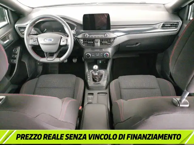 Ford Focus view 9