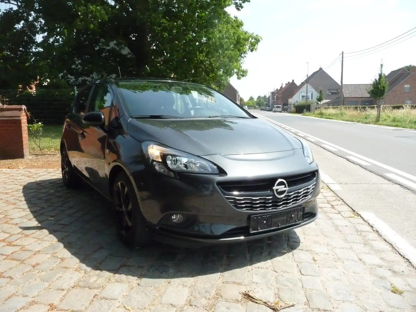 Opel Corsa Corsa 16V Edition Grijs - 1