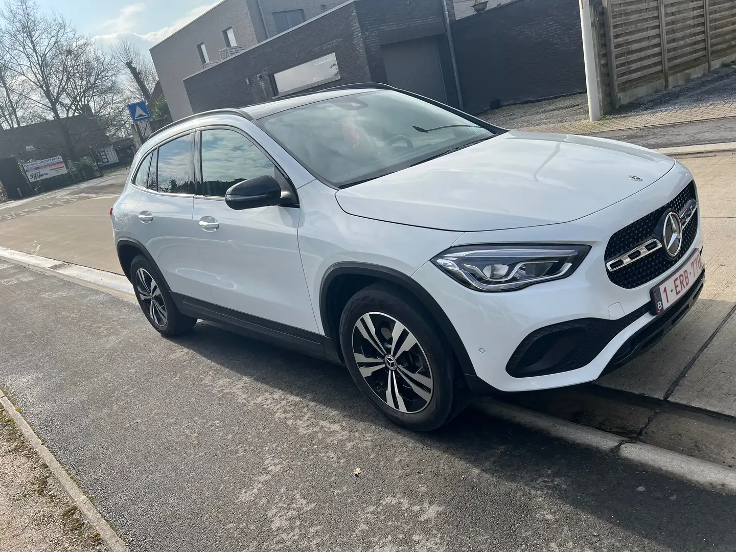 Mercedes-Benz GLA 250 GLA 250 e 8G-DCT Style Blanc - 1