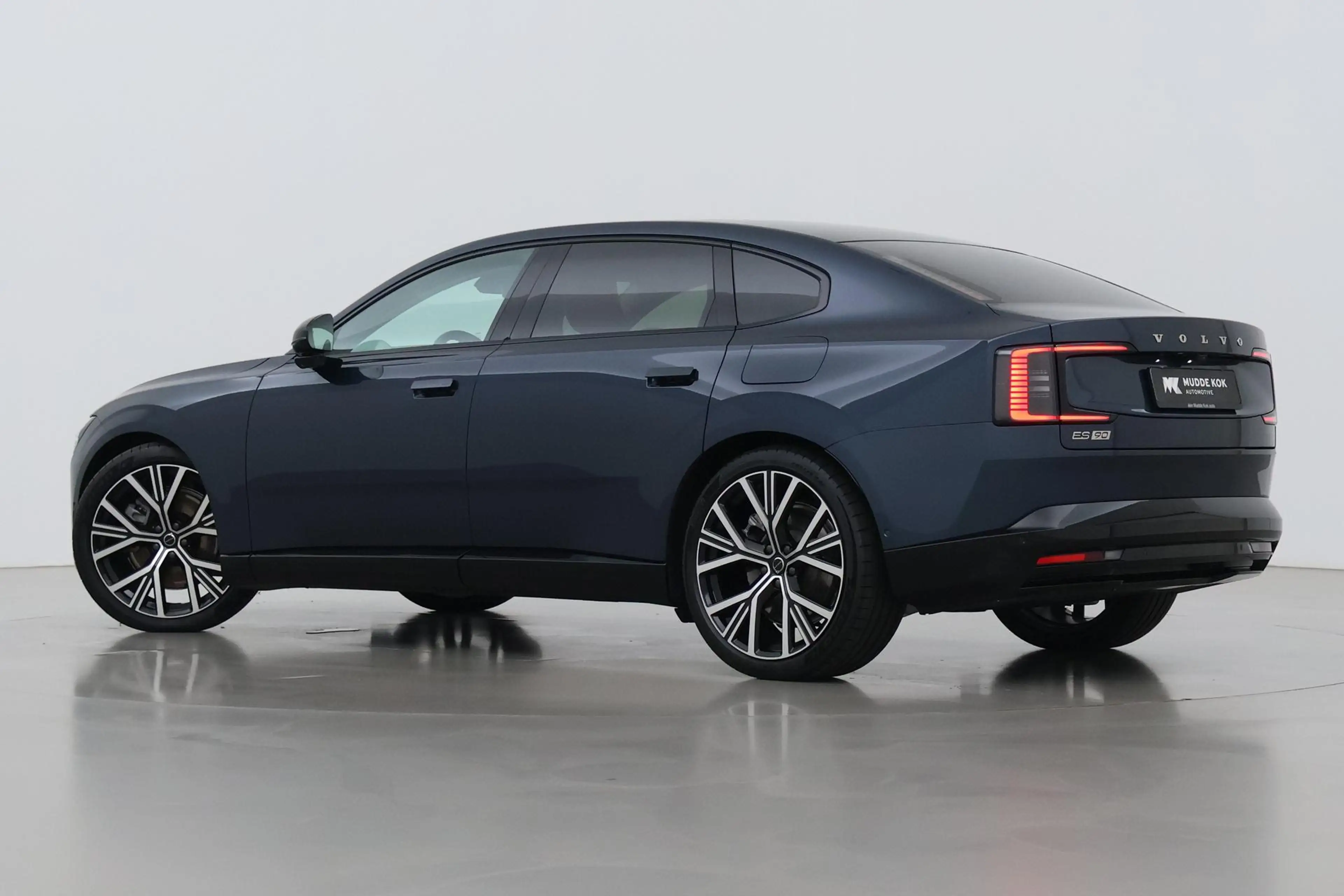 Volvo ES90 Single Motor Extended Range Ultra 92 kWh | FACELIF — photo 2