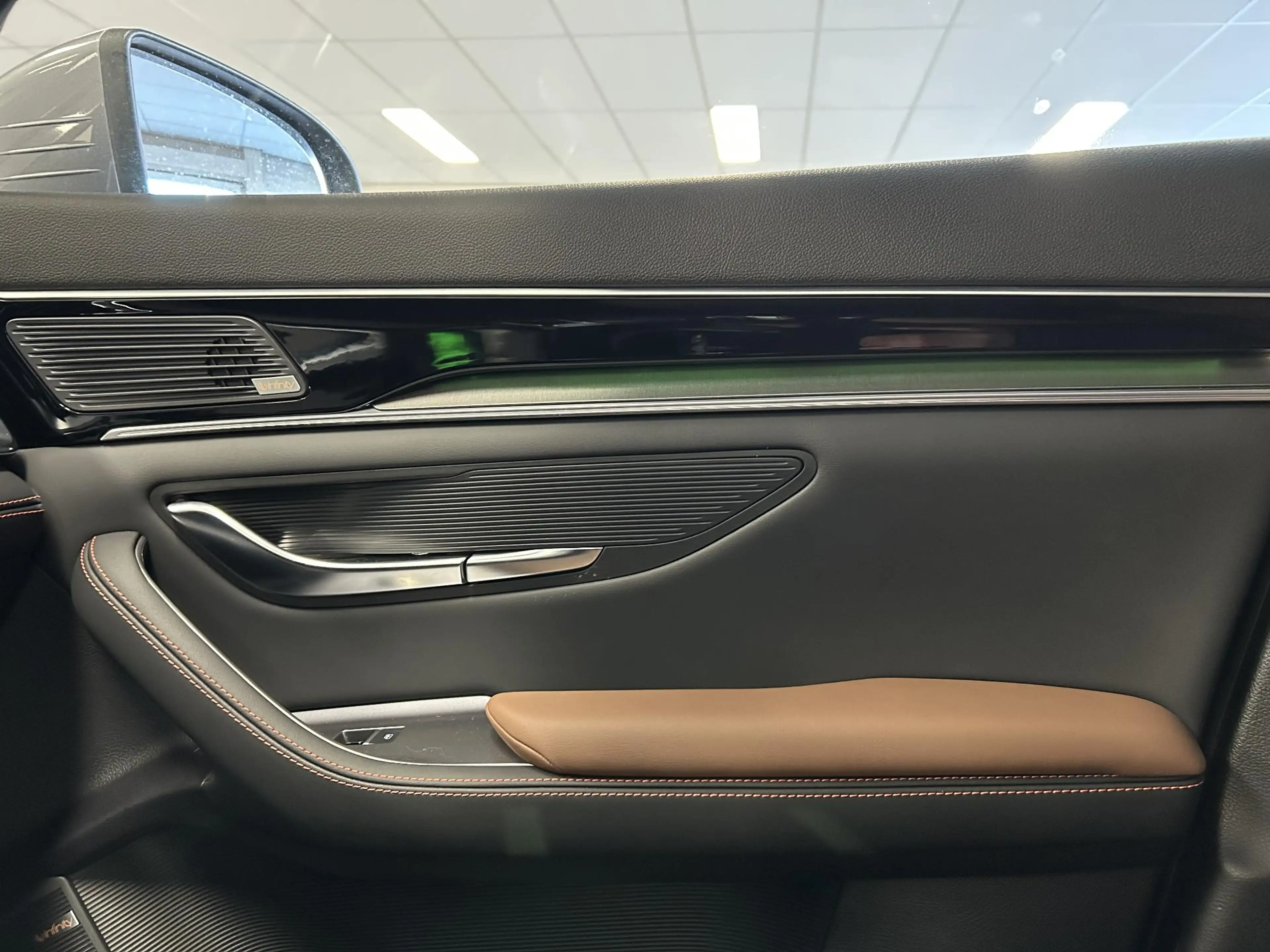 BYD Seal U 1.5 DM-i FWD Boost | PANO | BRUIN LEDER | NAVI | C — photo 34