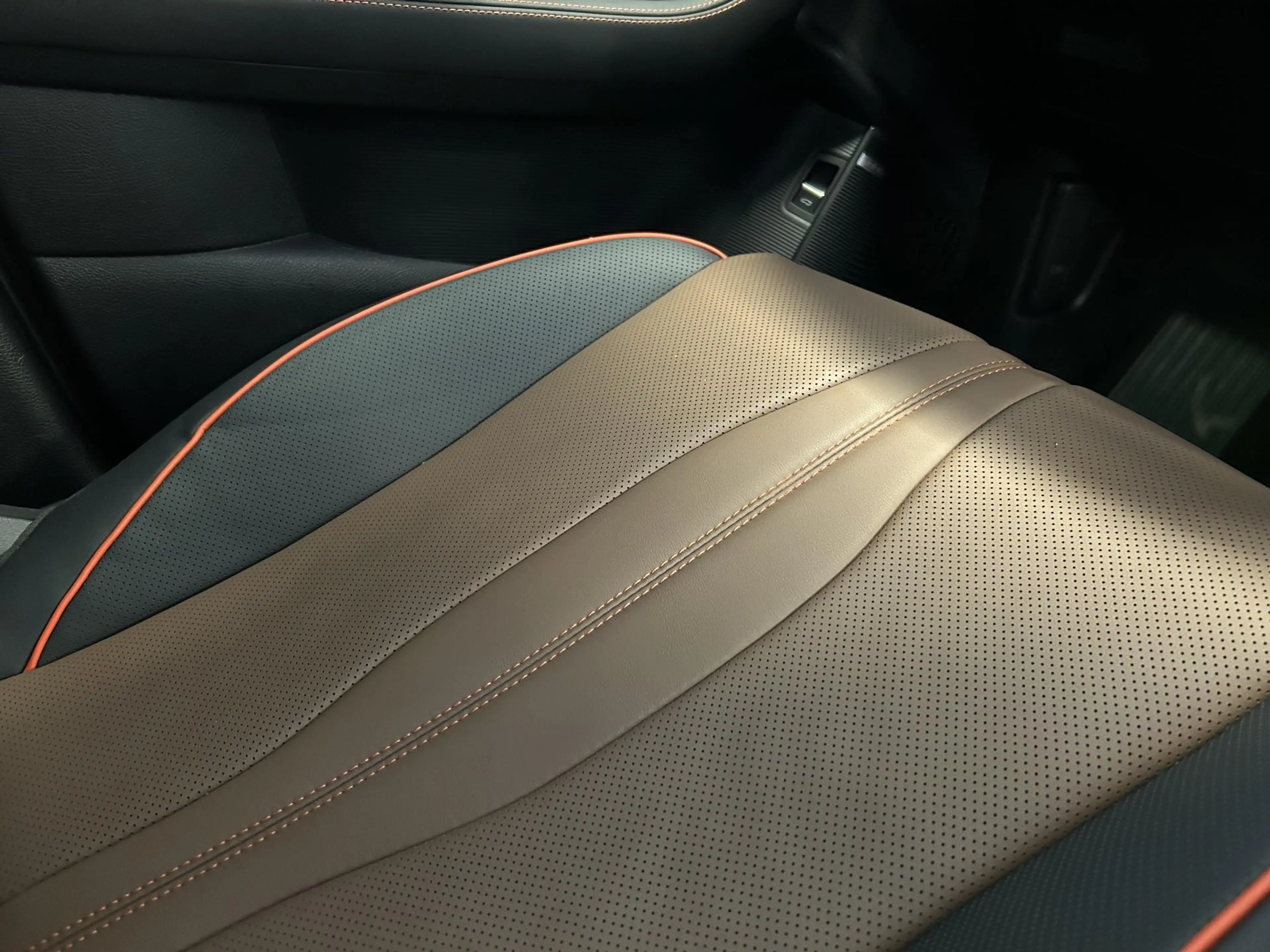 BYD Seal U 1.5 DM-i FWD Boost | PANO | BRUIN LEDER | NAVI | C — photo 29
