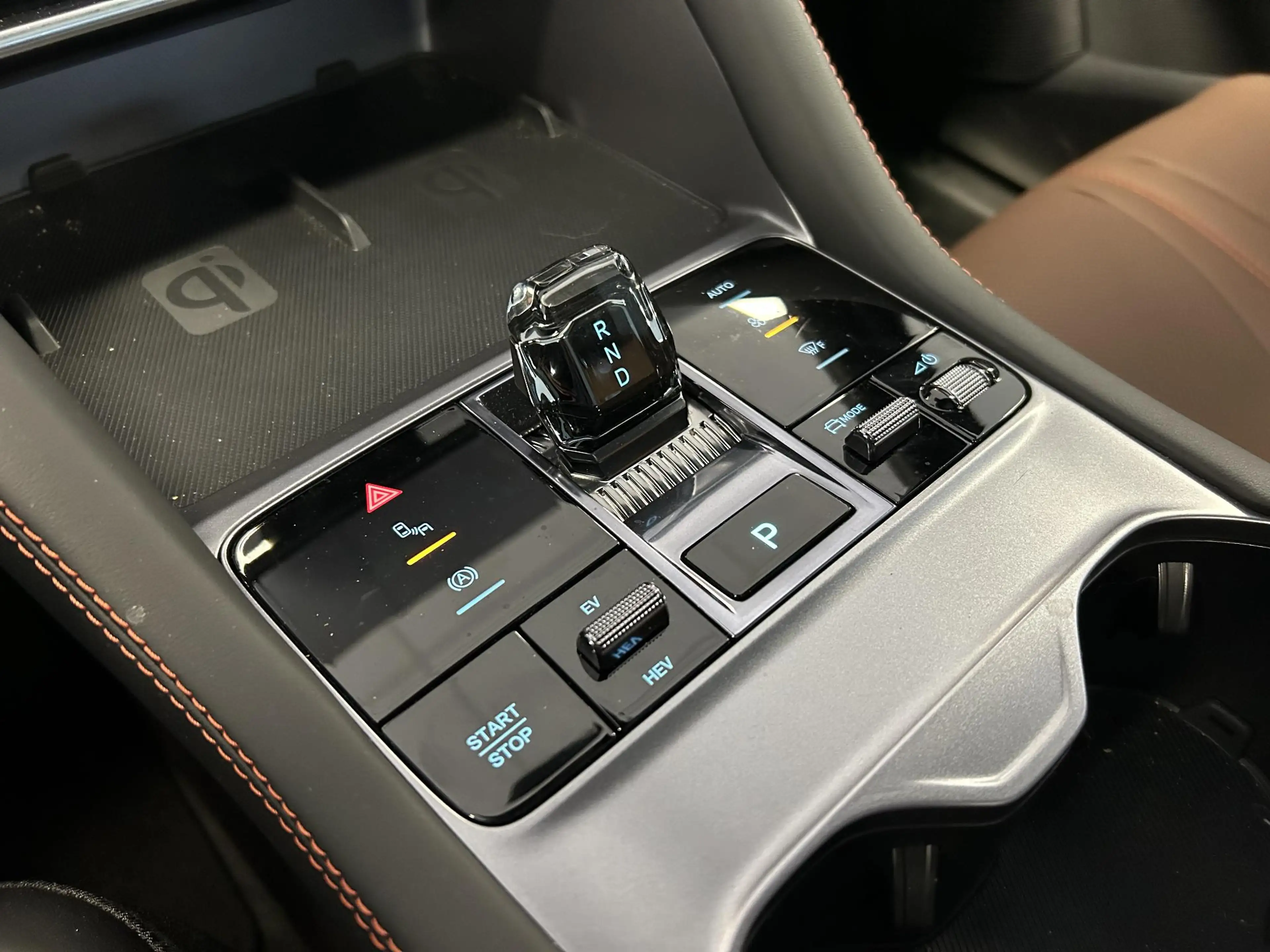 BYD Seal U 1.5 DM-i FWD Boost | PANO | BRUIN LEDER | NAVI | C — photo 22