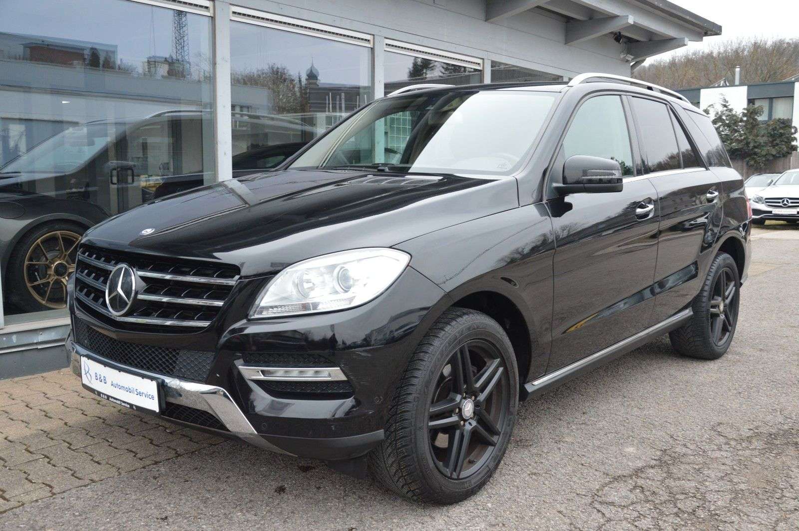 Second hand Mercedes Benz Ml-Class 