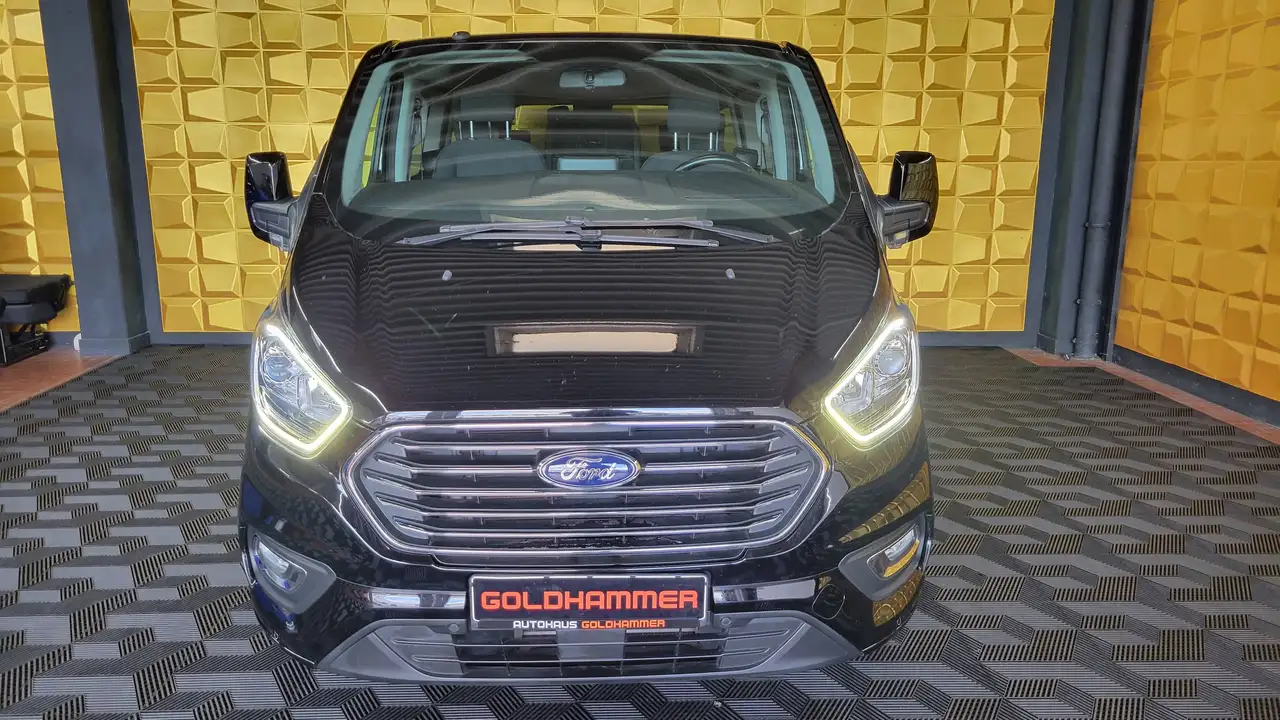 Ford Tourneo Custom