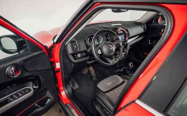 Mini Countryman view 12