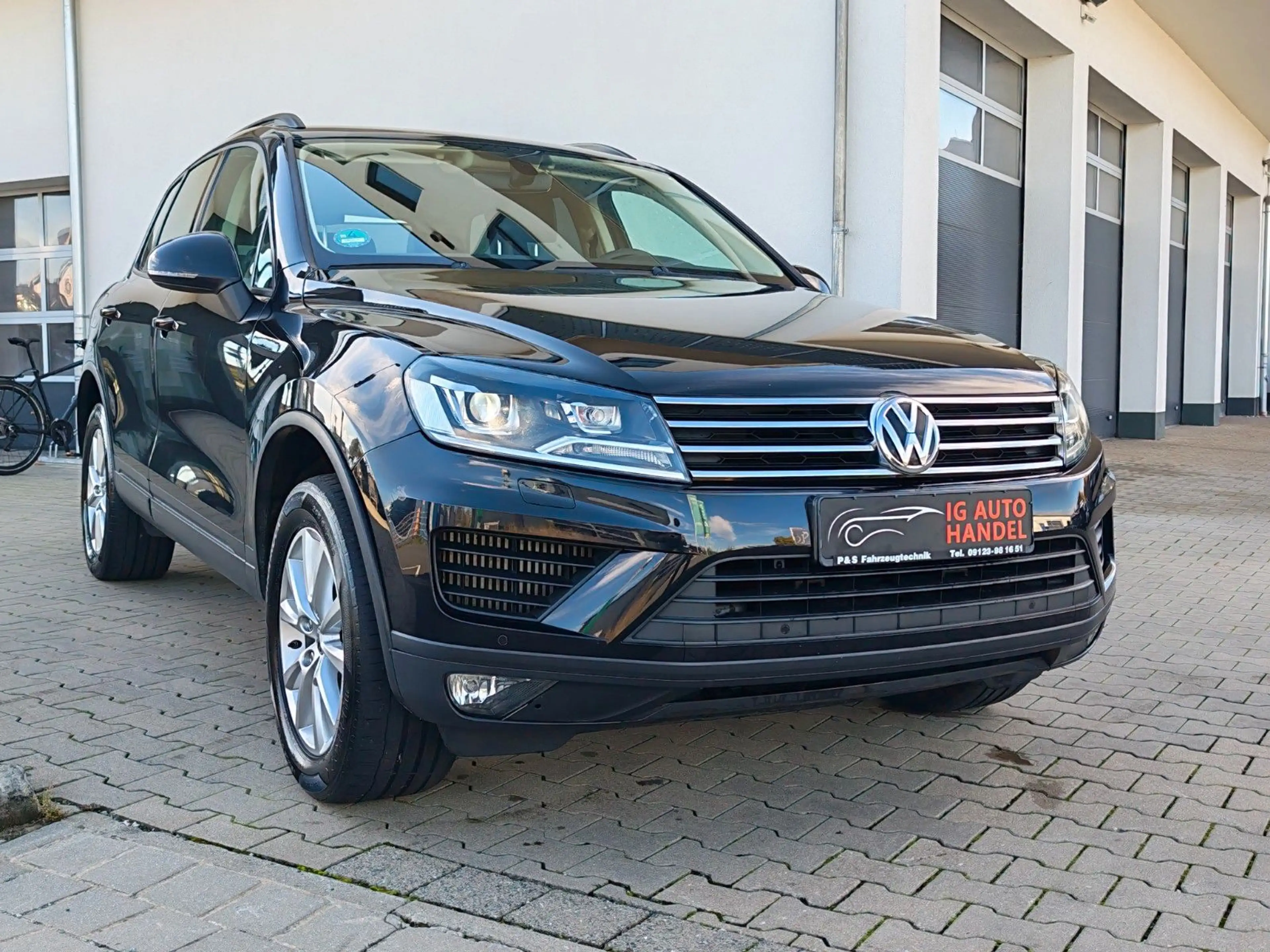 Volkswagen Touareg V6 TDI BMT 4Motion AHK 1,Hand TÜV Neu — photo 5