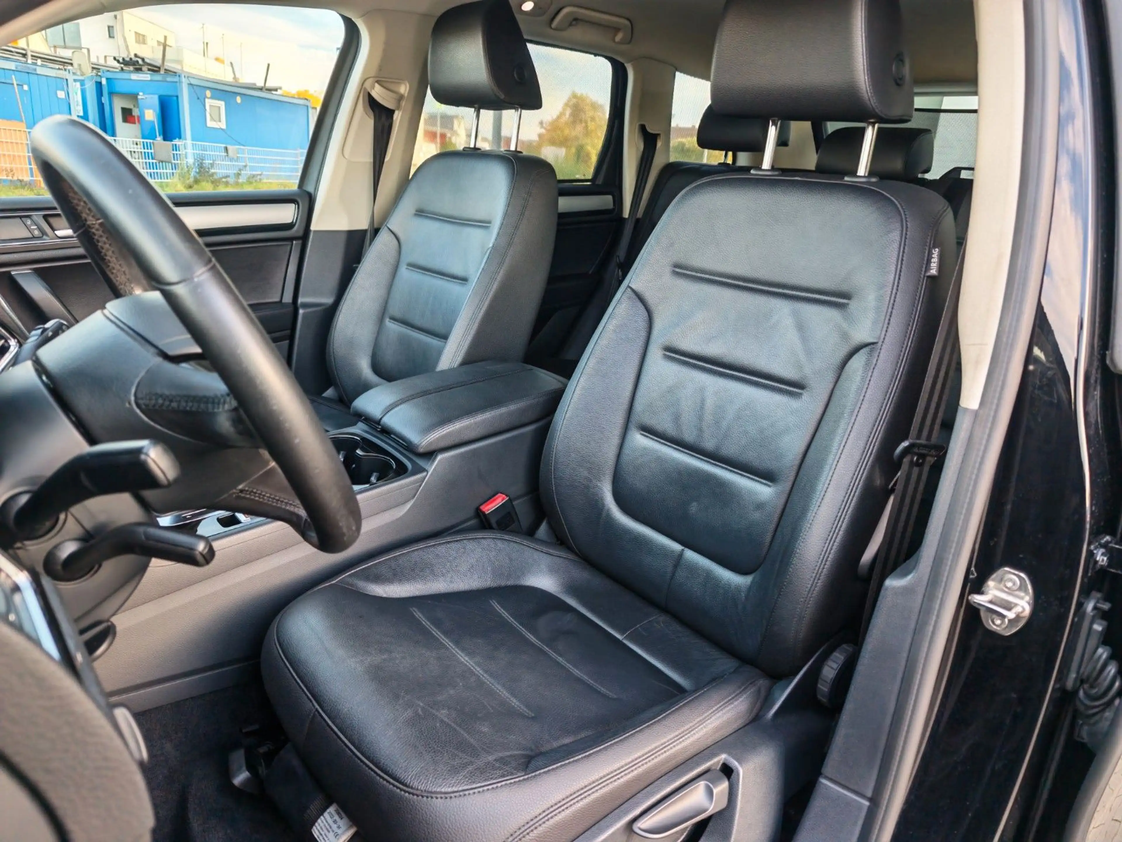 Volkswagen Touareg V6 TDI BMT 4Motion AHK 1,Hand TÜV Neu — photo 9