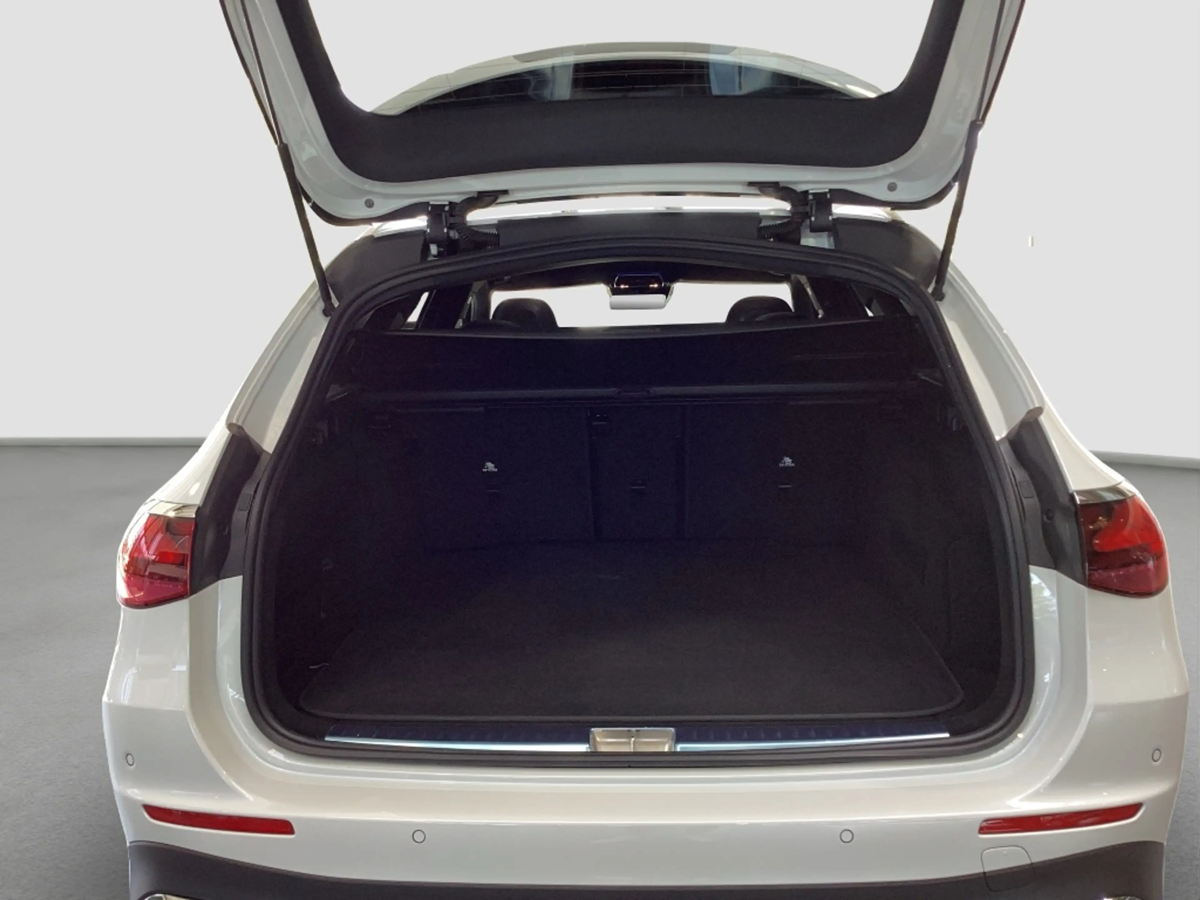 Mercedes-Benz E 450 d 4M T AMG*AHK*Pano-Dach*Digital Light*KAM — photo 15