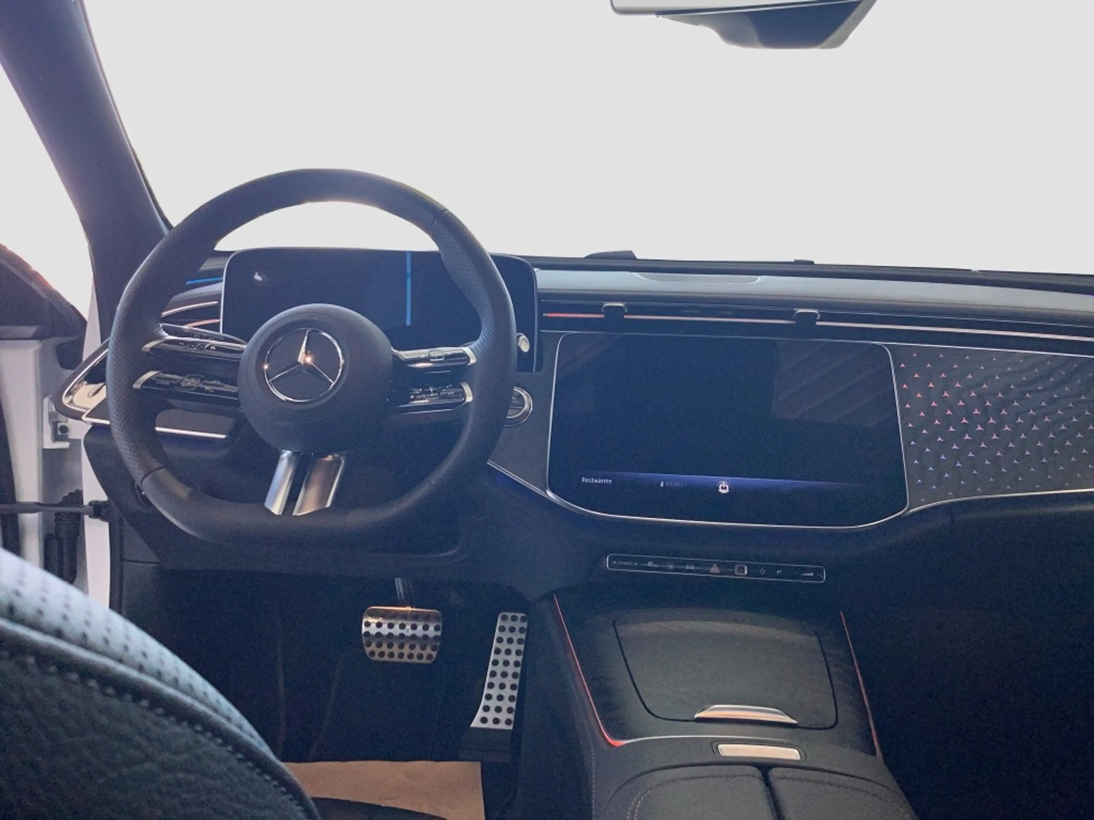 Mercedes-Benz E 450 d 4M T AMG*AHK*Pano-Dach*Digital Light*KAM — photo 7