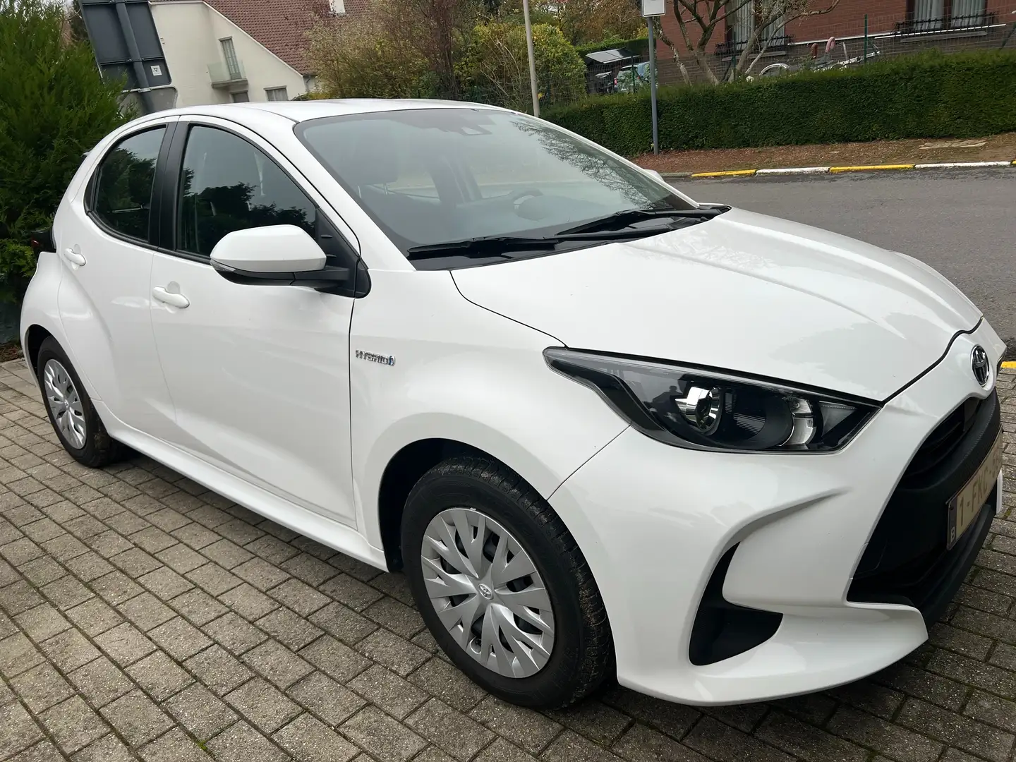 Toyota Yaris hybrid 1.5 dynamic Wit - 2