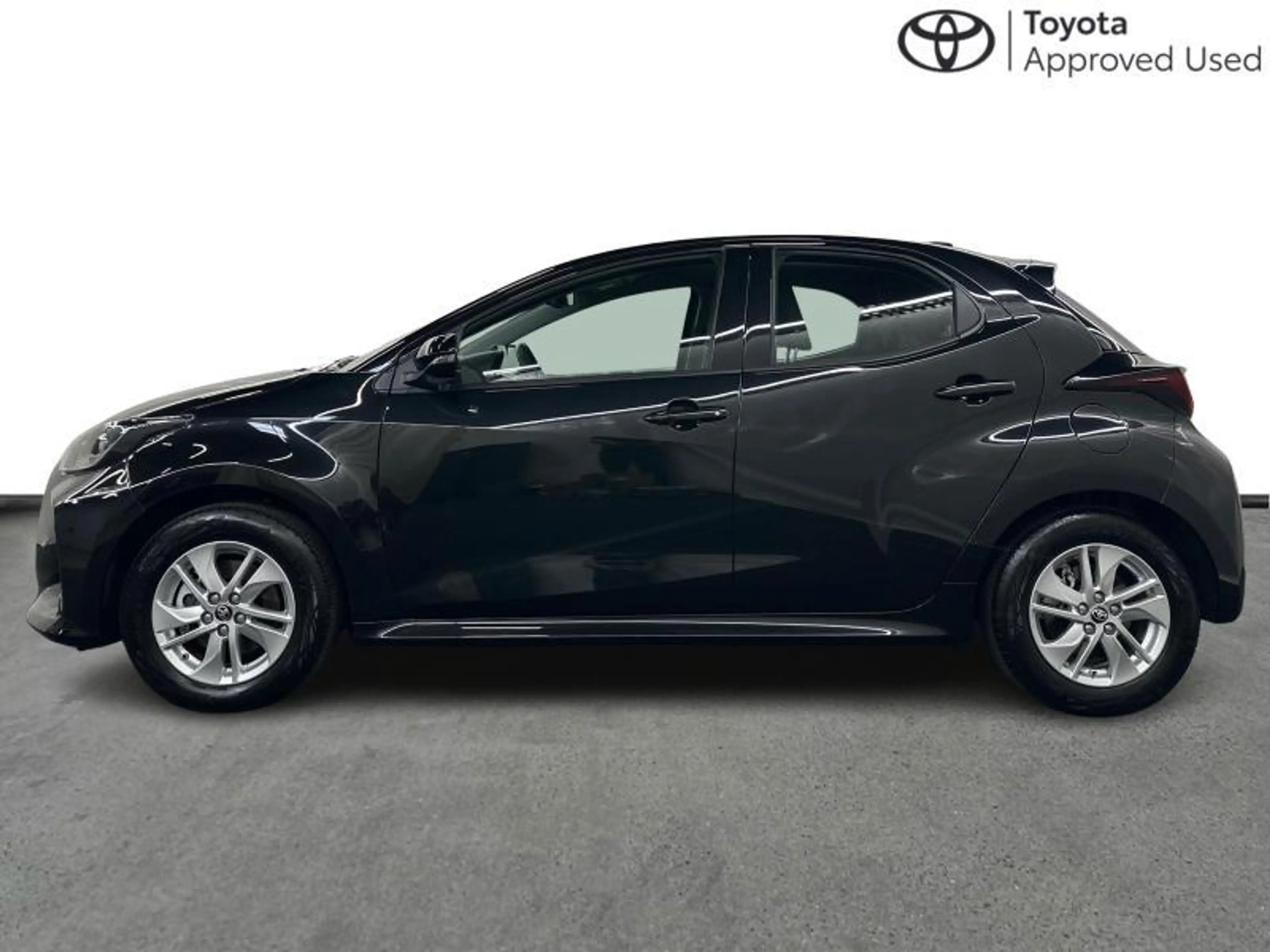 Toyota Yaris Dynamic — photo 3