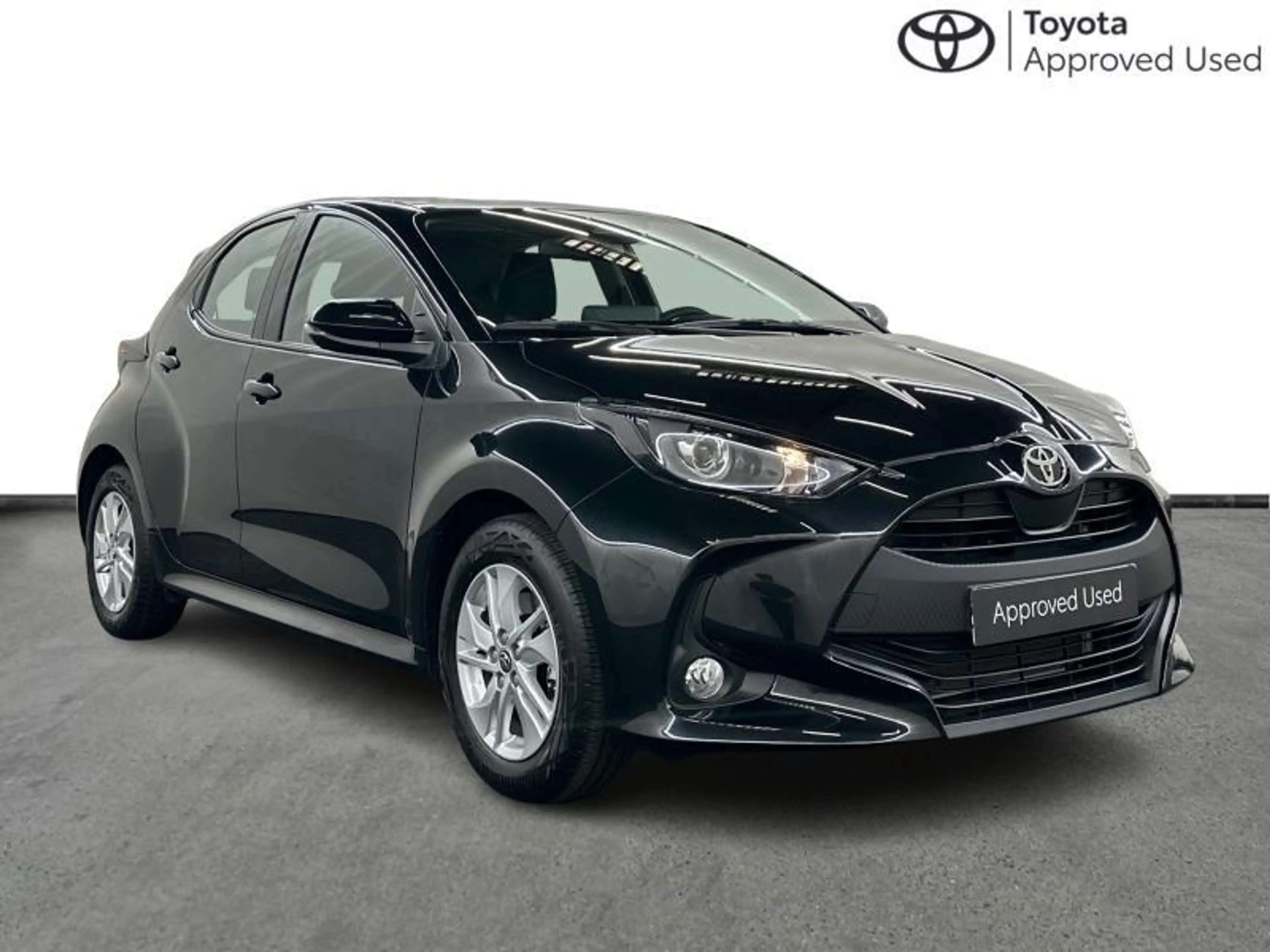 Toyota Yaris Dynamic — photo 16