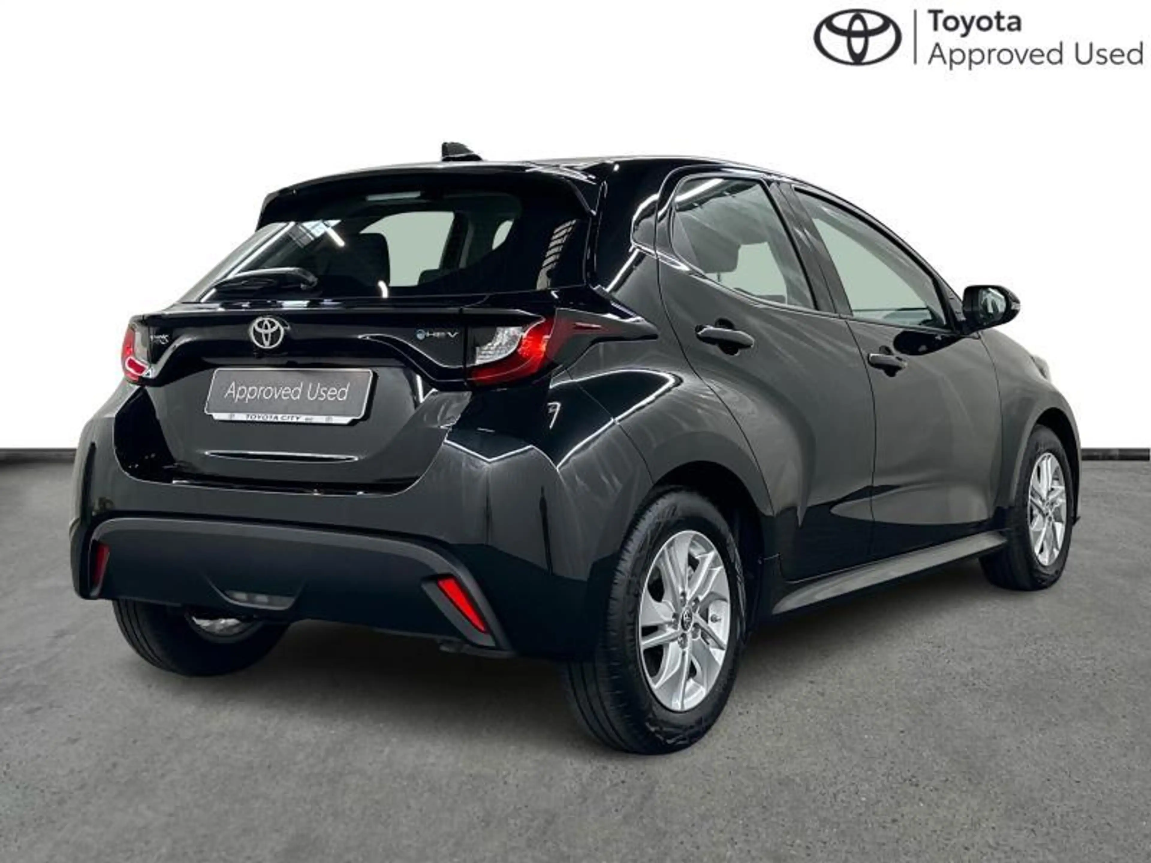 Toyota Yaris Dynamic — photo 15