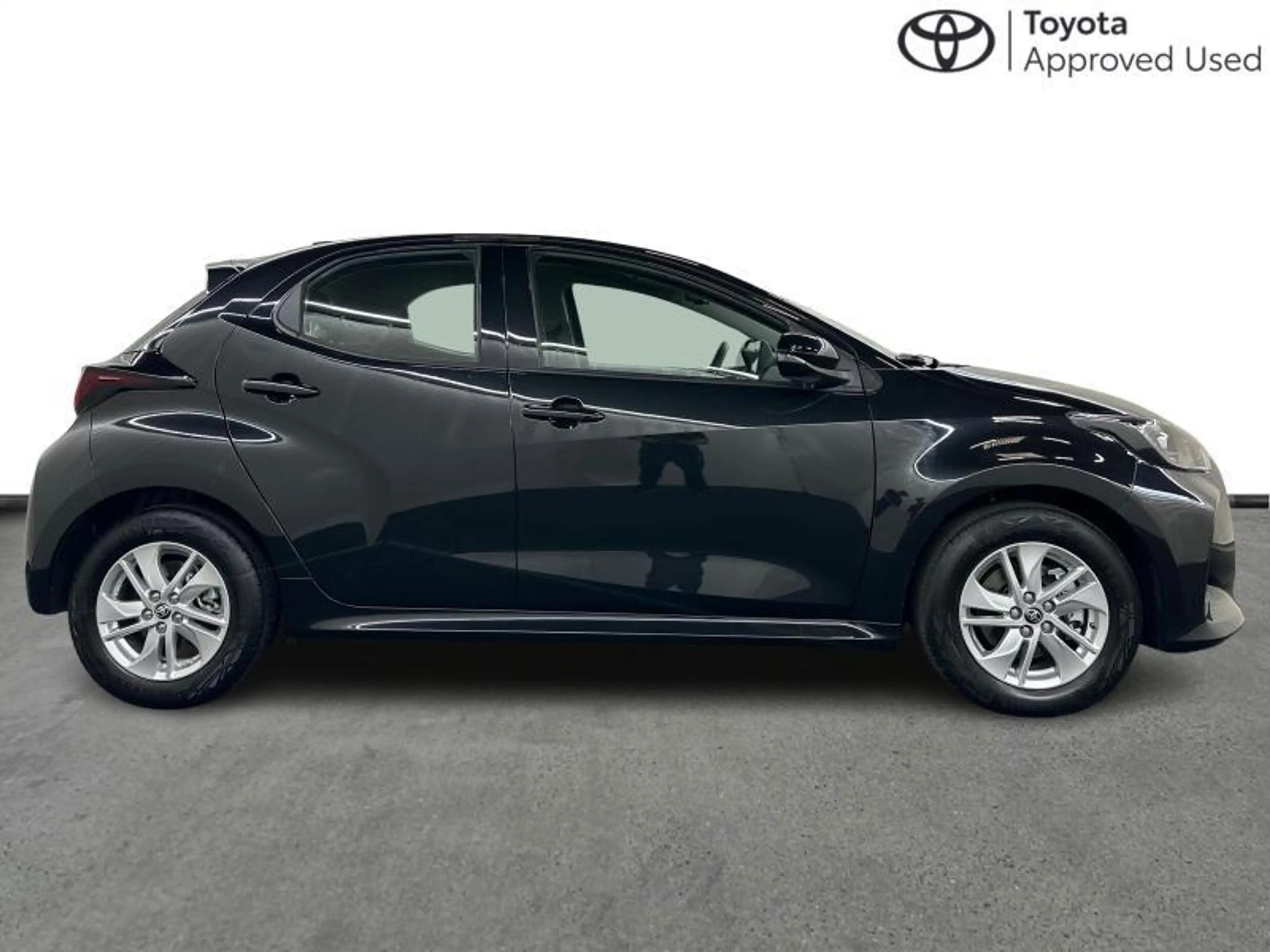 Toyota Yaris Dynamic — photo 14