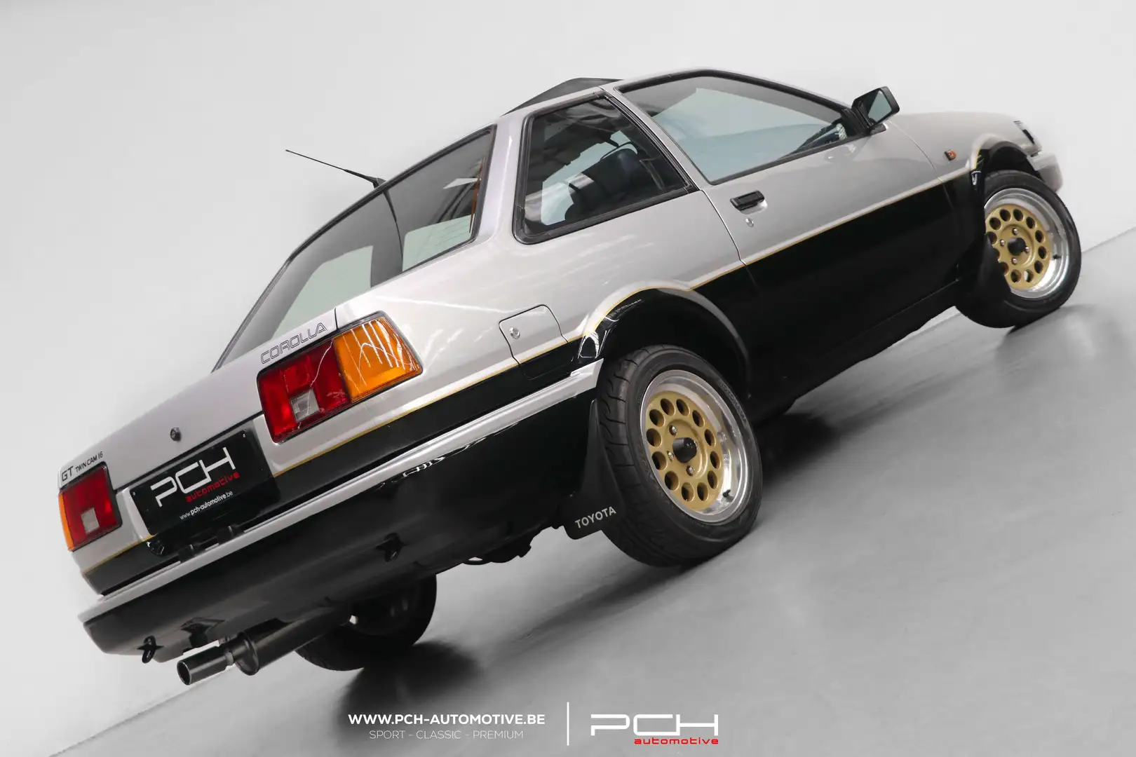 Toyota Corolla GT AE86 1.6 Twin Cam 16 Valves + Toit ouvrant Silber - 2
