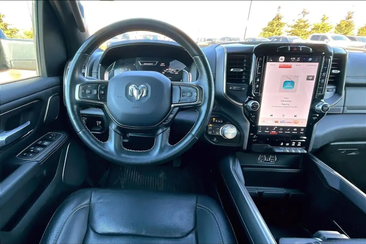 RAM 1500 снимка RAM 1500