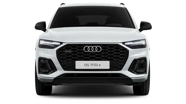 Audi Q5 view 3
