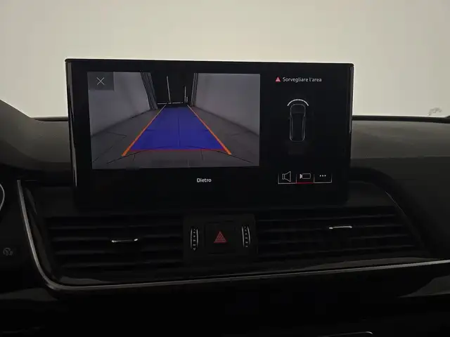 Audi Q5 view 15