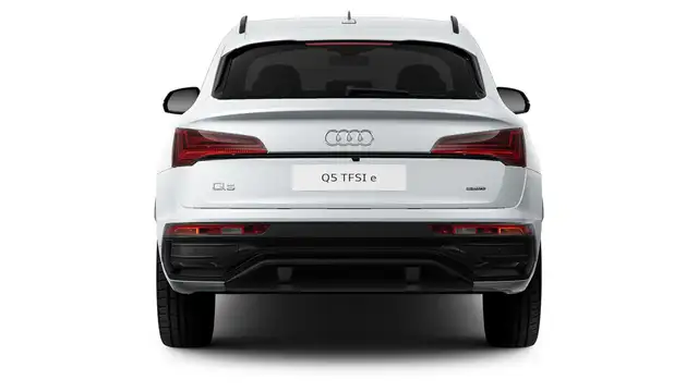 Audi Q5 view 4