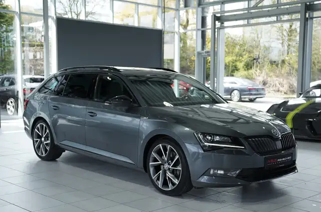 Skoda Superb view 6