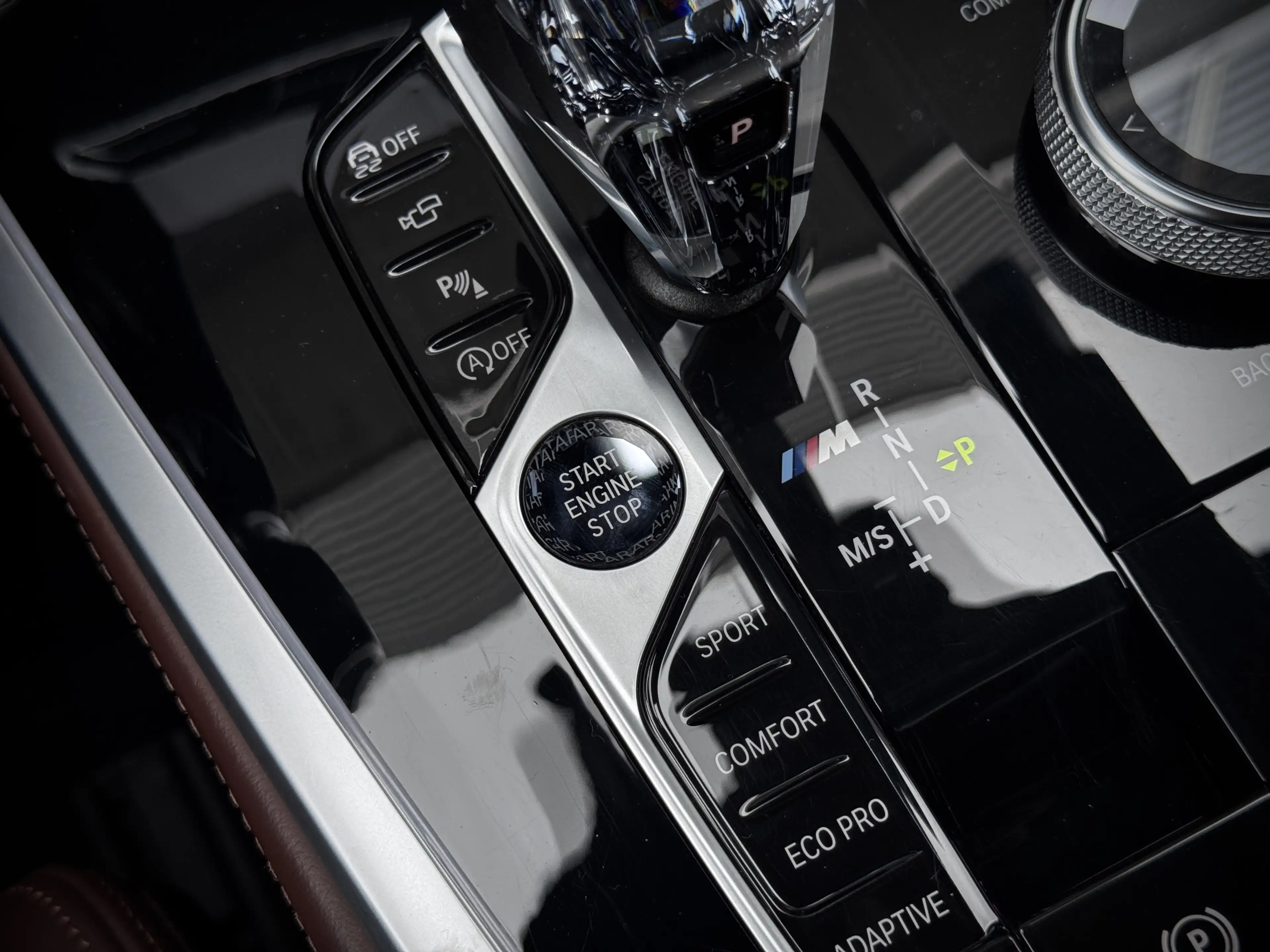 BMW X7 M50i xDrive | Full Option | Pano | B&W | Laser | M — photo 38