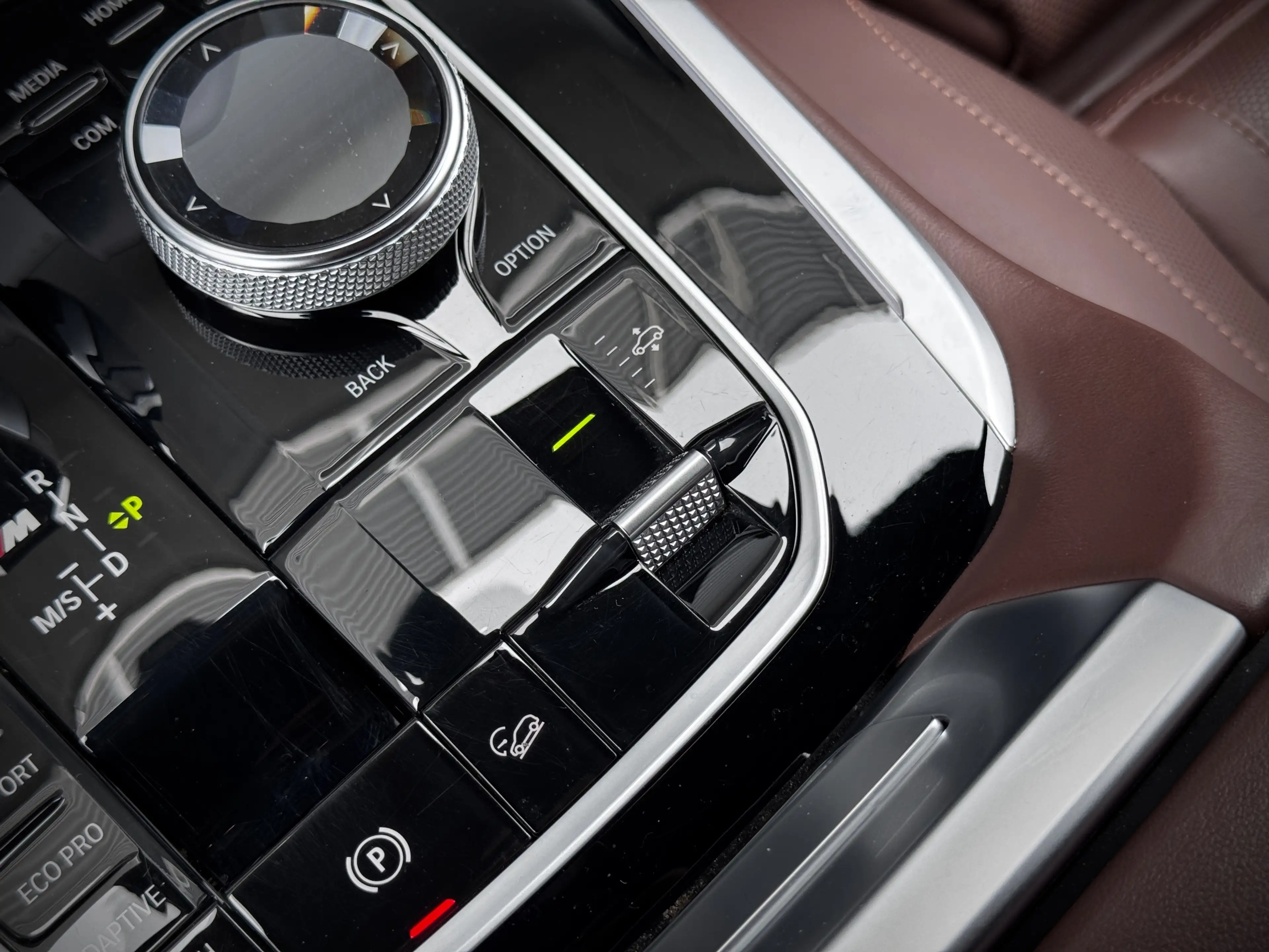 BMW X7 M50i xDrive | Full Option | Pano | B&W | Laser | M — photo 40
