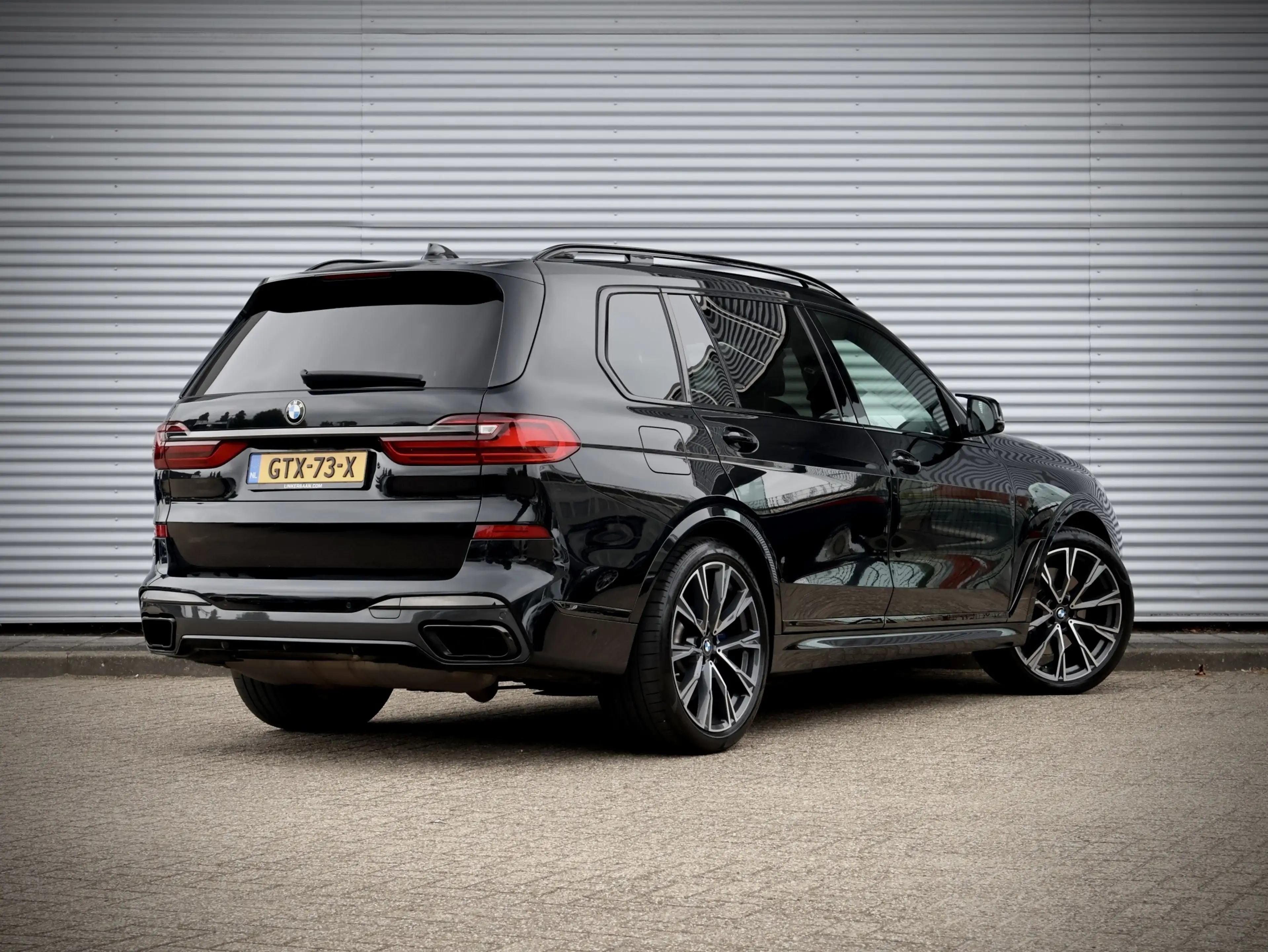 BMW X7 M50i xDrive | Full Option | Pano | B&W | Laser | M — photo 3