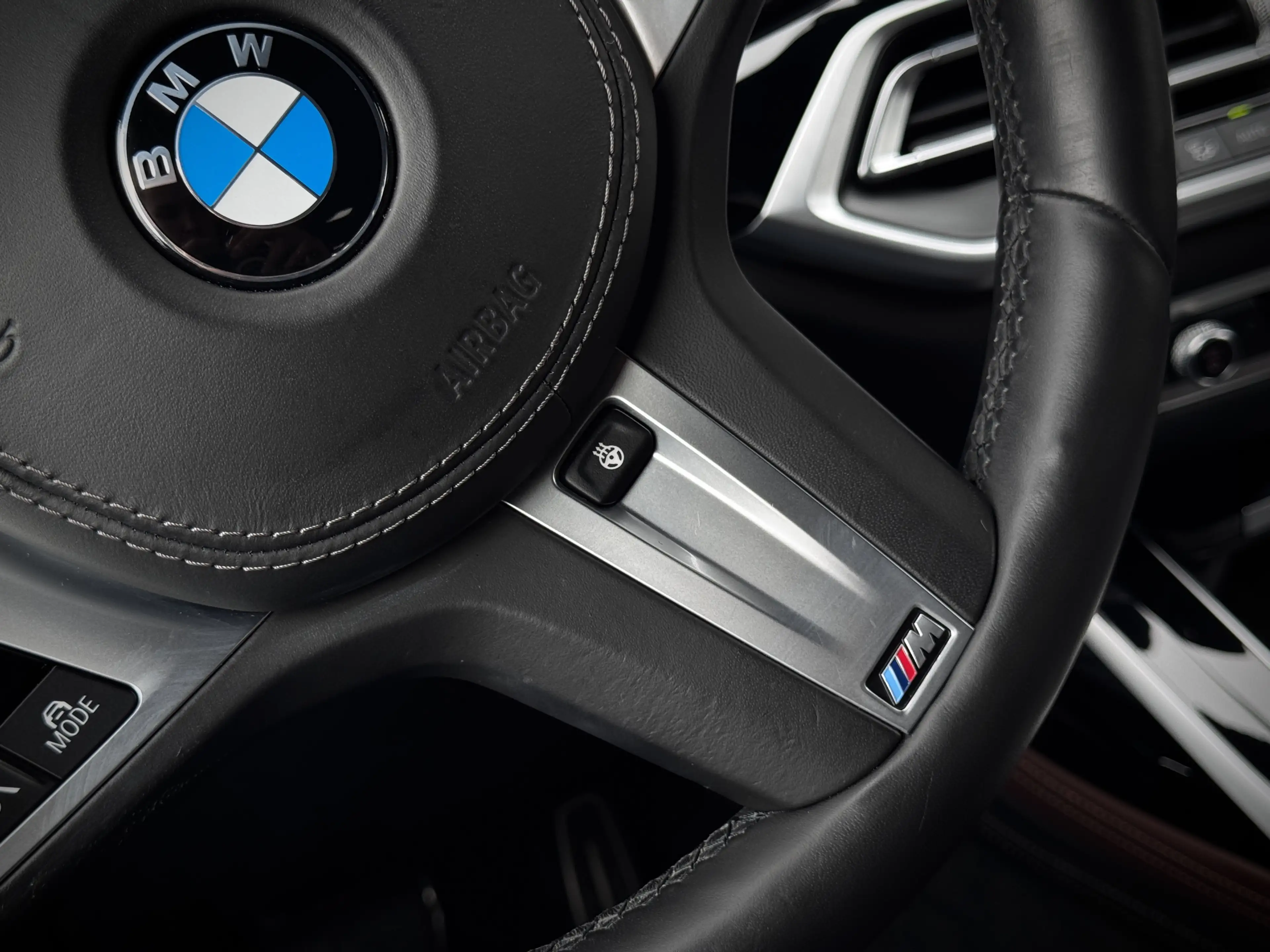 BMW X7 M50i xDrive | Full Option | Pano | B&W | Laser | M — photo 49
