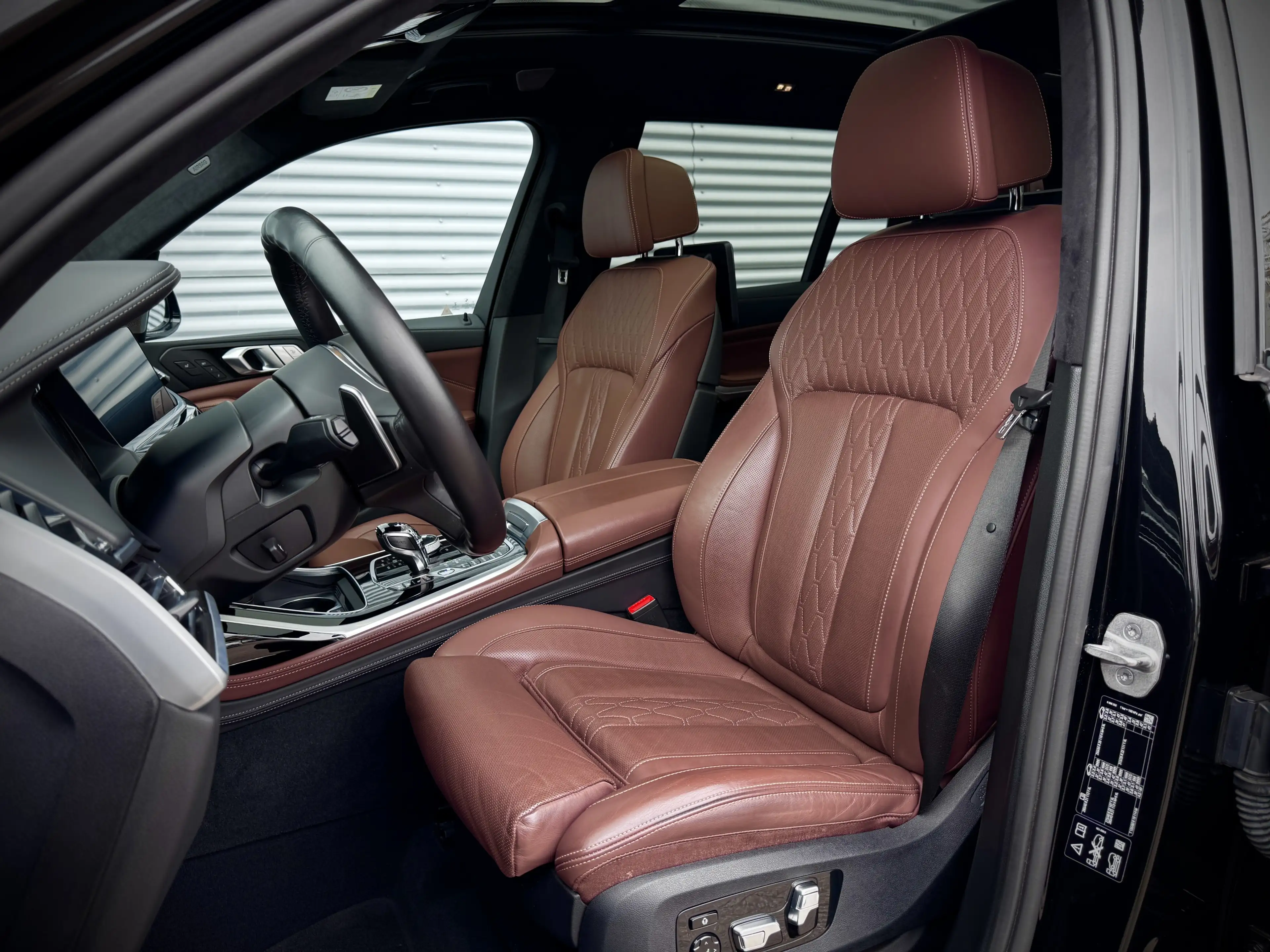 BMW X7 M50i xDrive | Full Option | Pano | B&W | Laser | M — photo 6