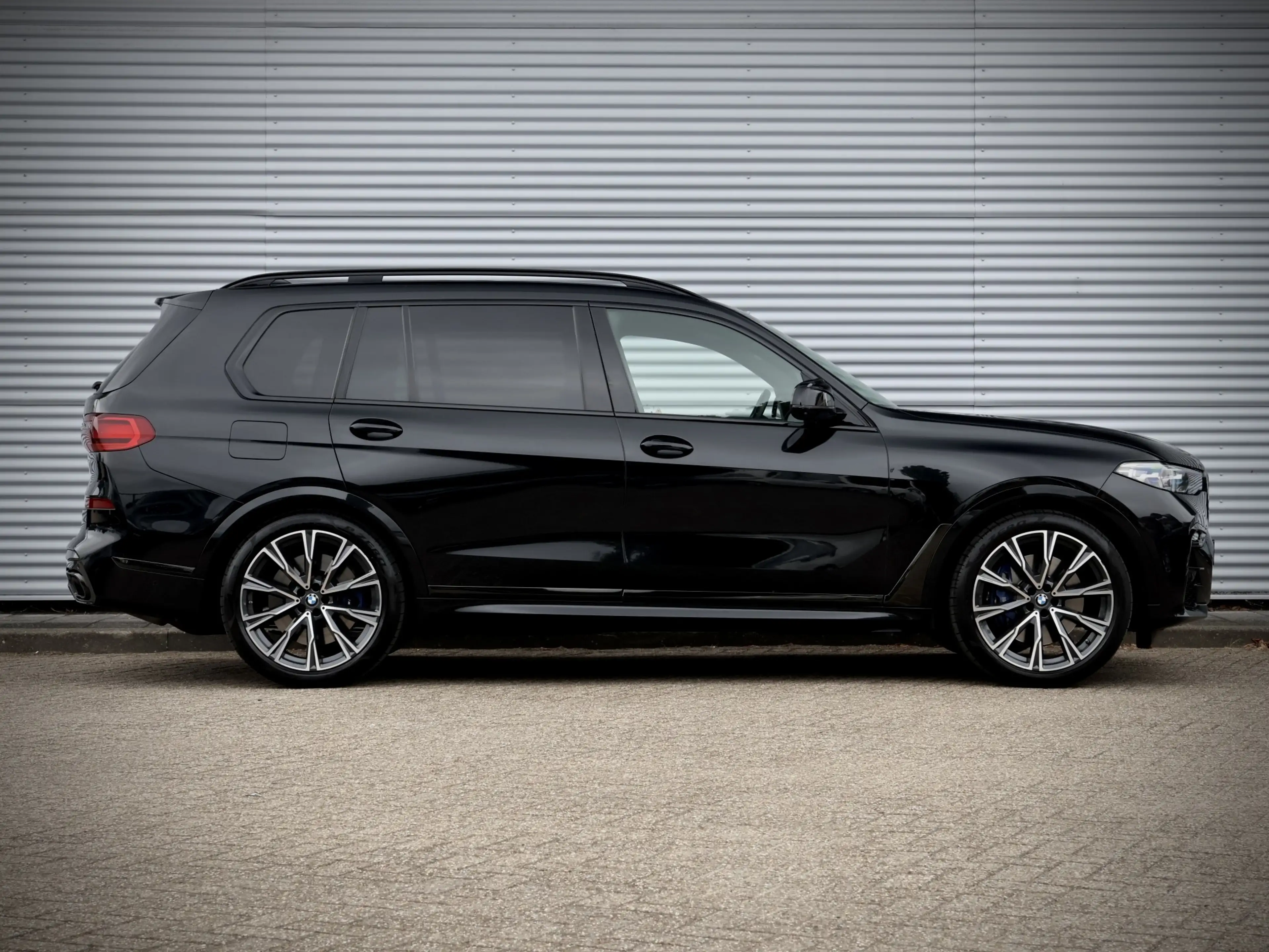 BMW X7 M50i xDrive | Full Option | Pano | B&W | Laser | M — photo 16