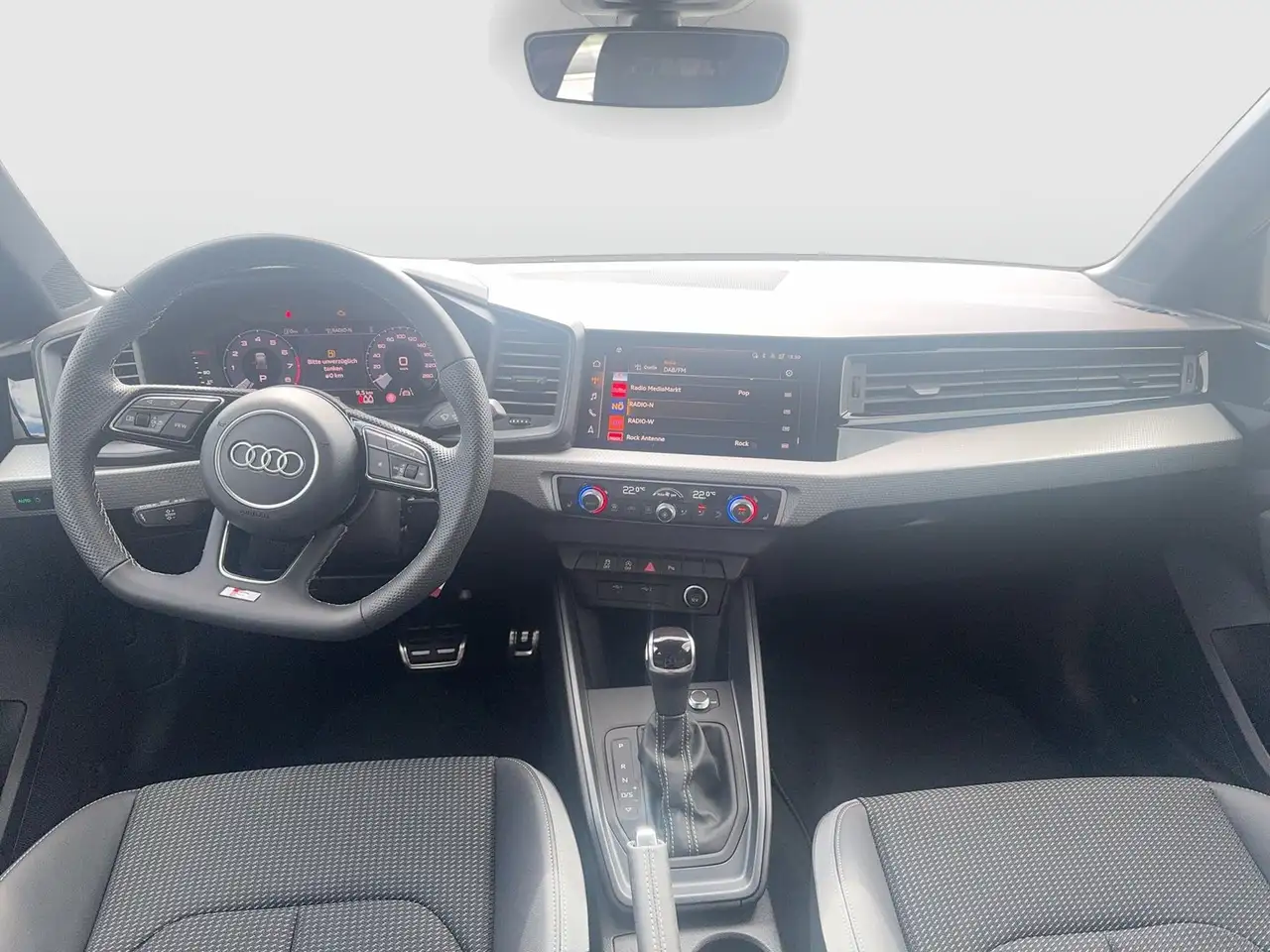 Audi A1 30 TFSI intense 8
