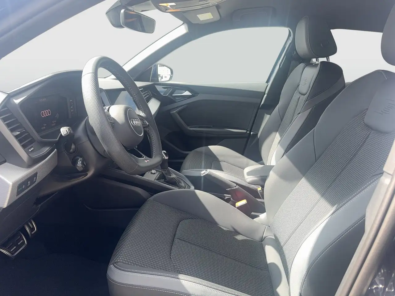 Audi A1 30 TFSI intense 7