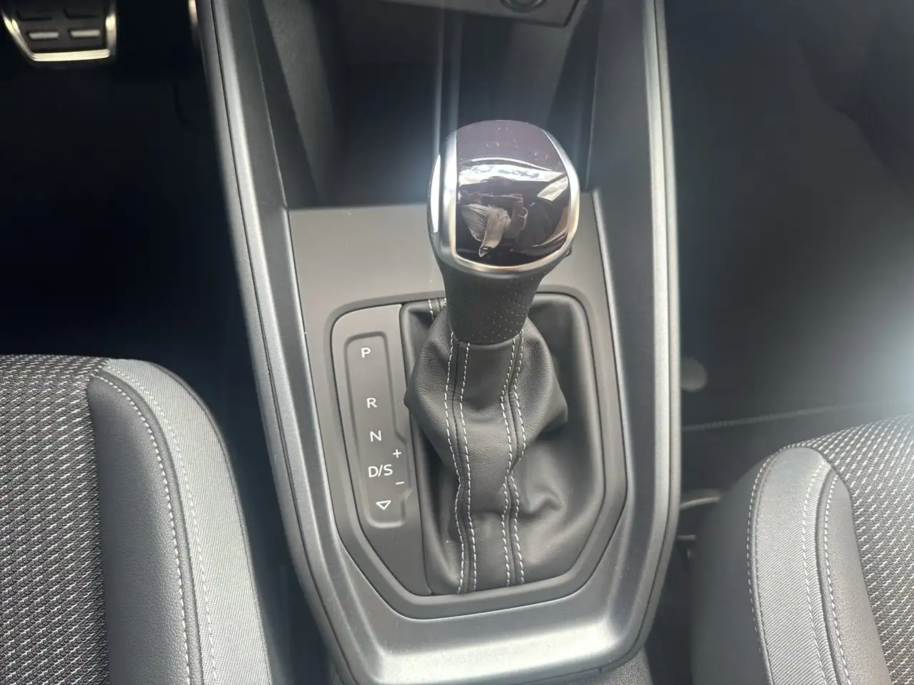 Audi A1 30 TFSI intense 16