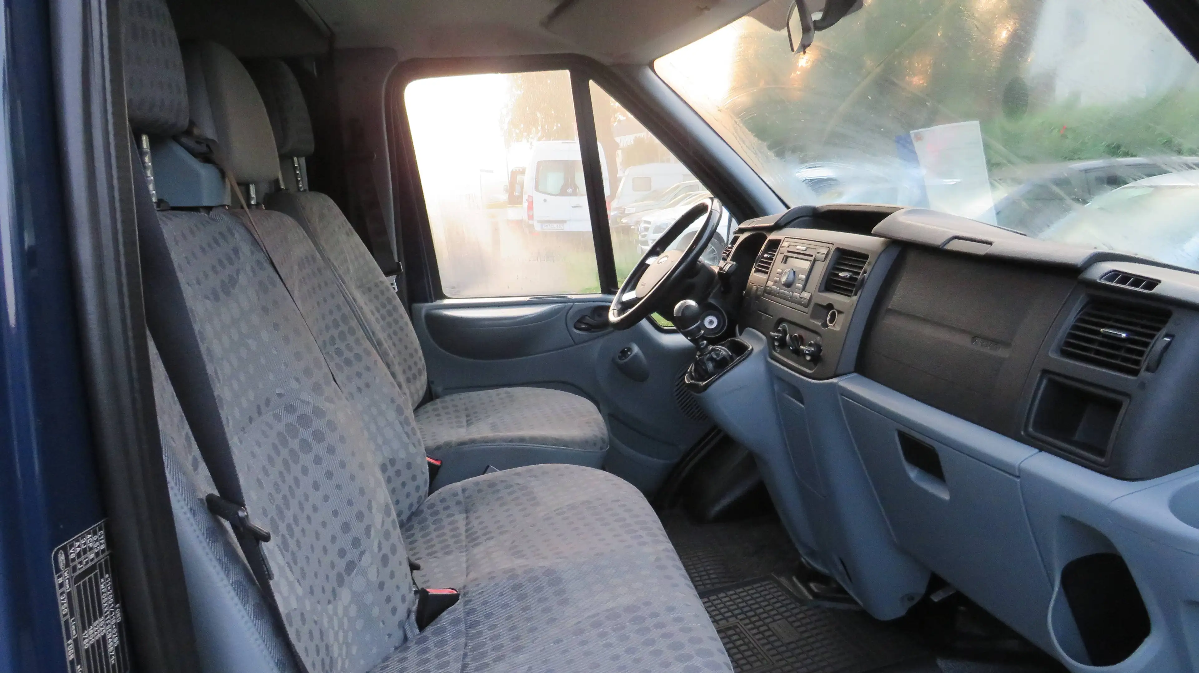 Ford Transit FT 300 L Trend 9 Sitzer AHK Klima,Tempomat Hoch und Lang — photo 15
