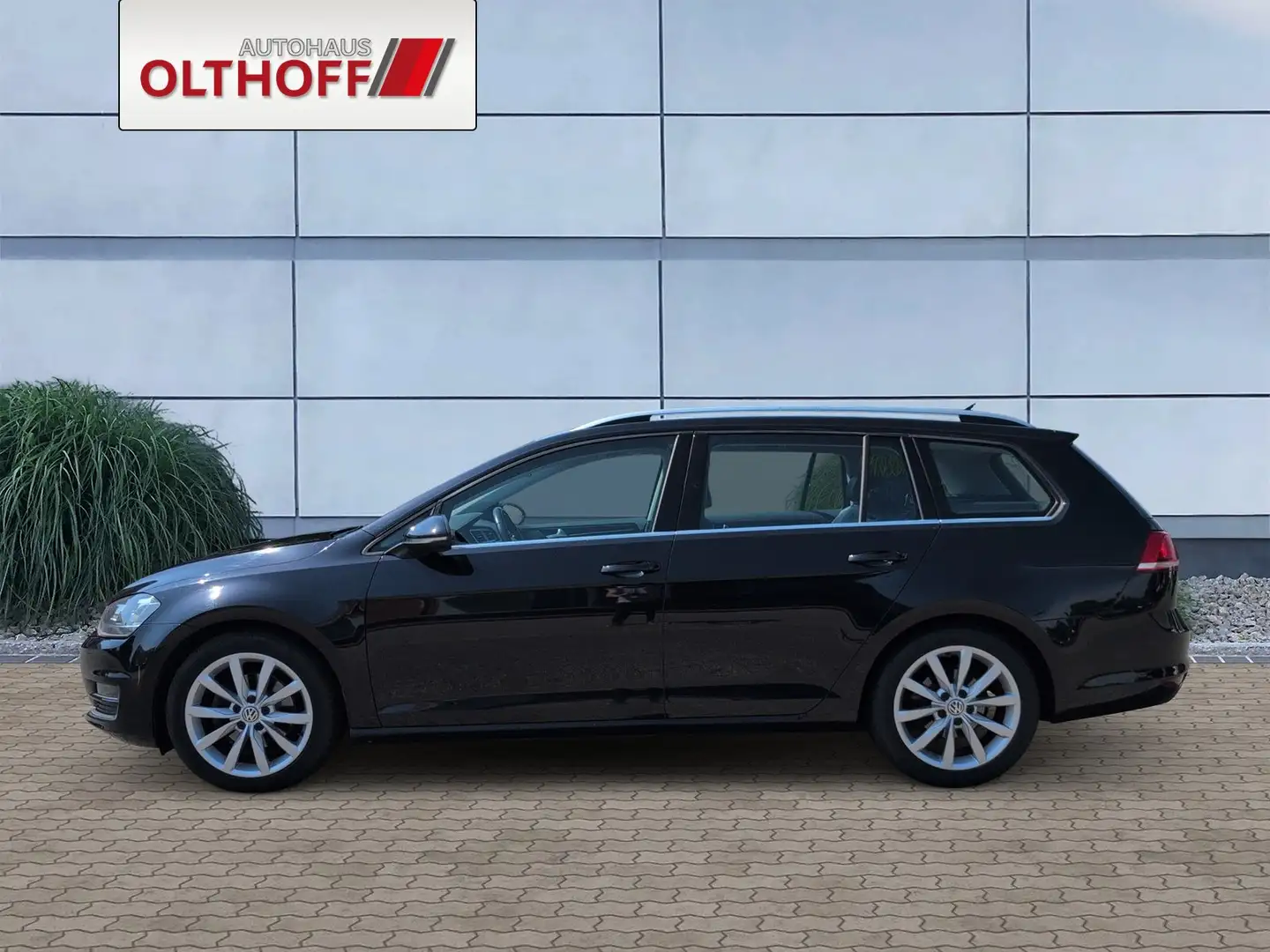 Volkswagen Golf Variant Highline BMT Schwarz - 2