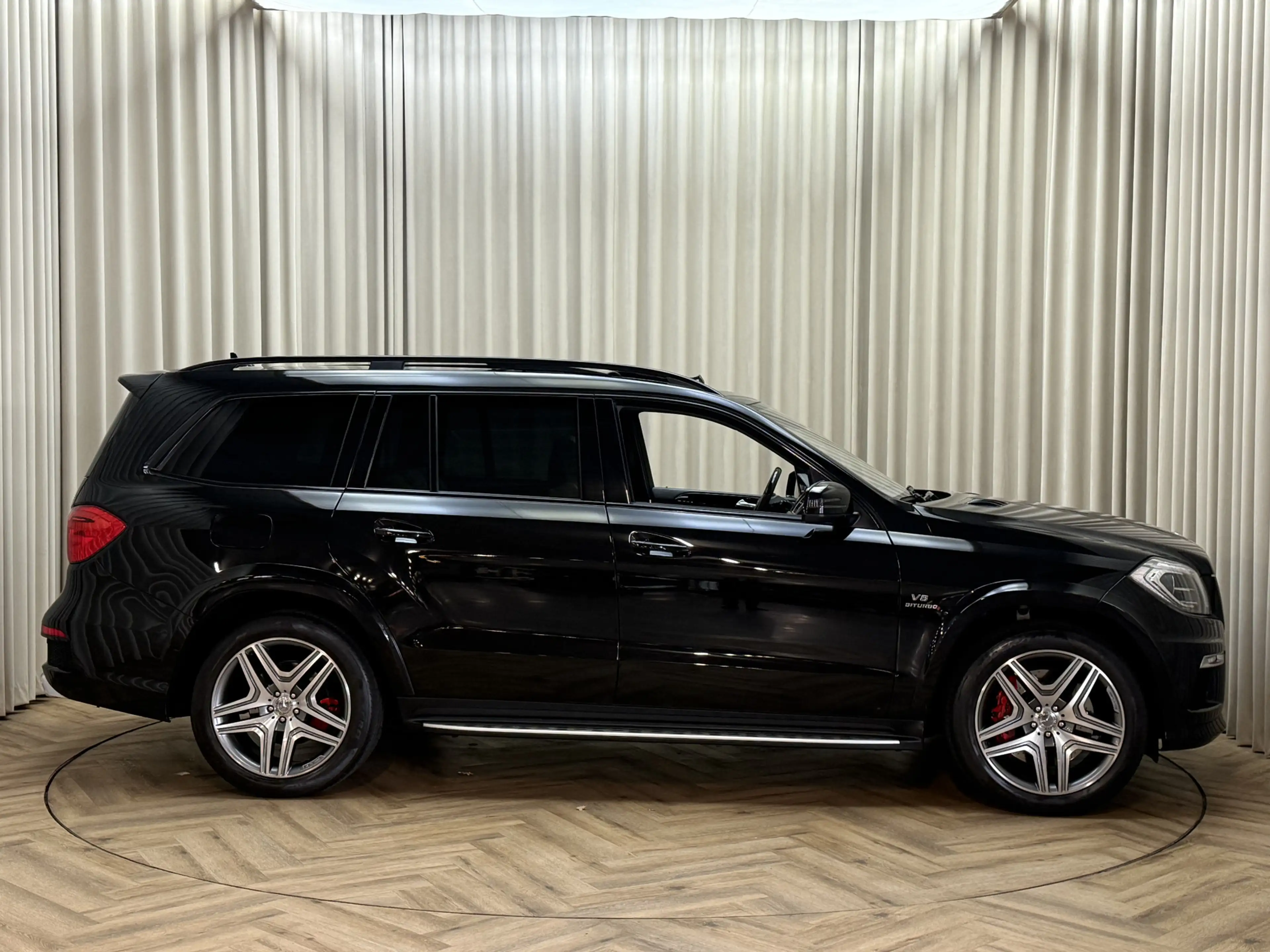 Mercedes-Benz GL 63 AMG 558PK Full Option / Night Vision / Soft-Close / St — photo 24