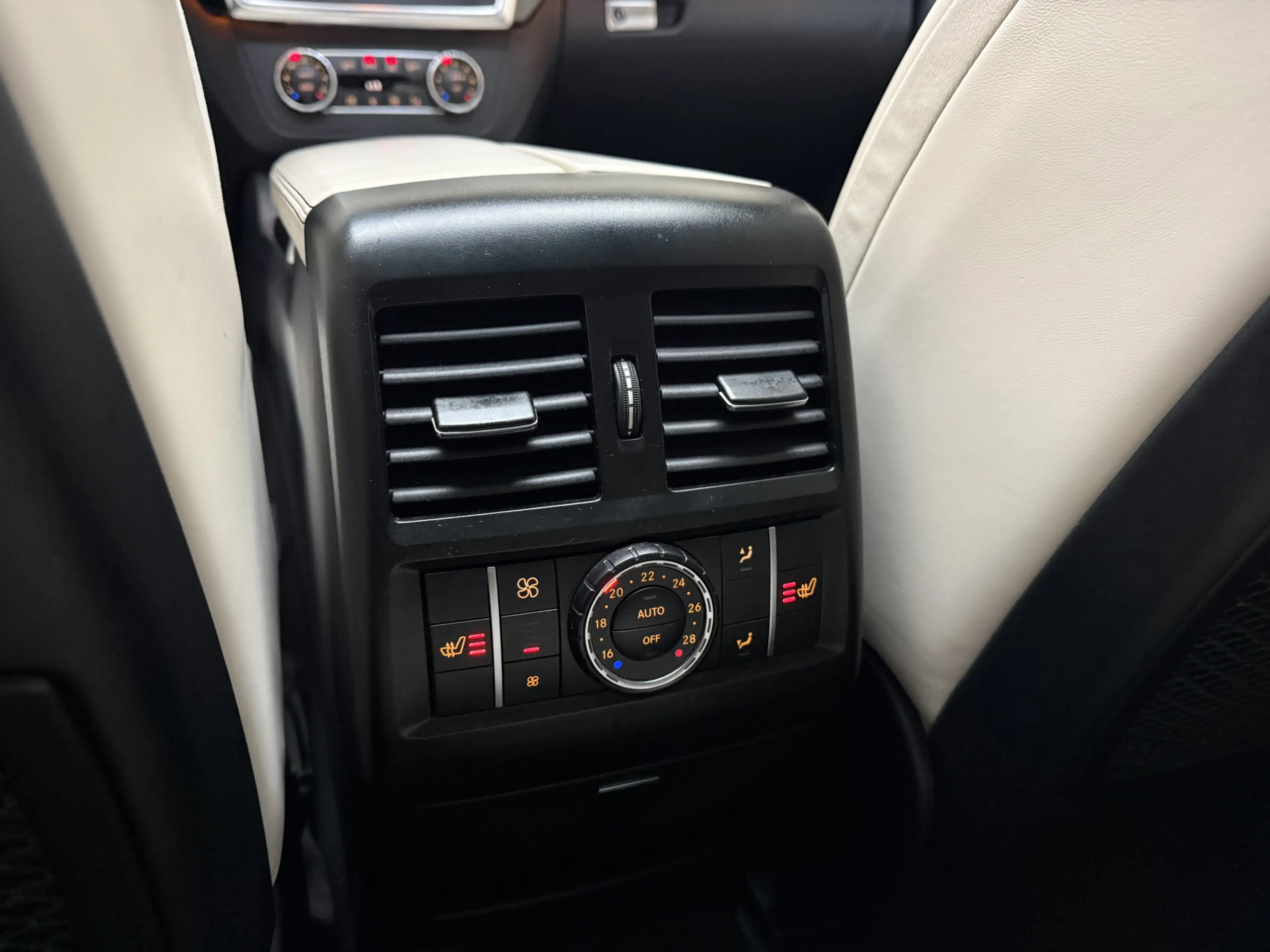Mercedes-Benz GL 63 AMG 558PK Full Option / Night Vision / Soft-Close / St — photo 17