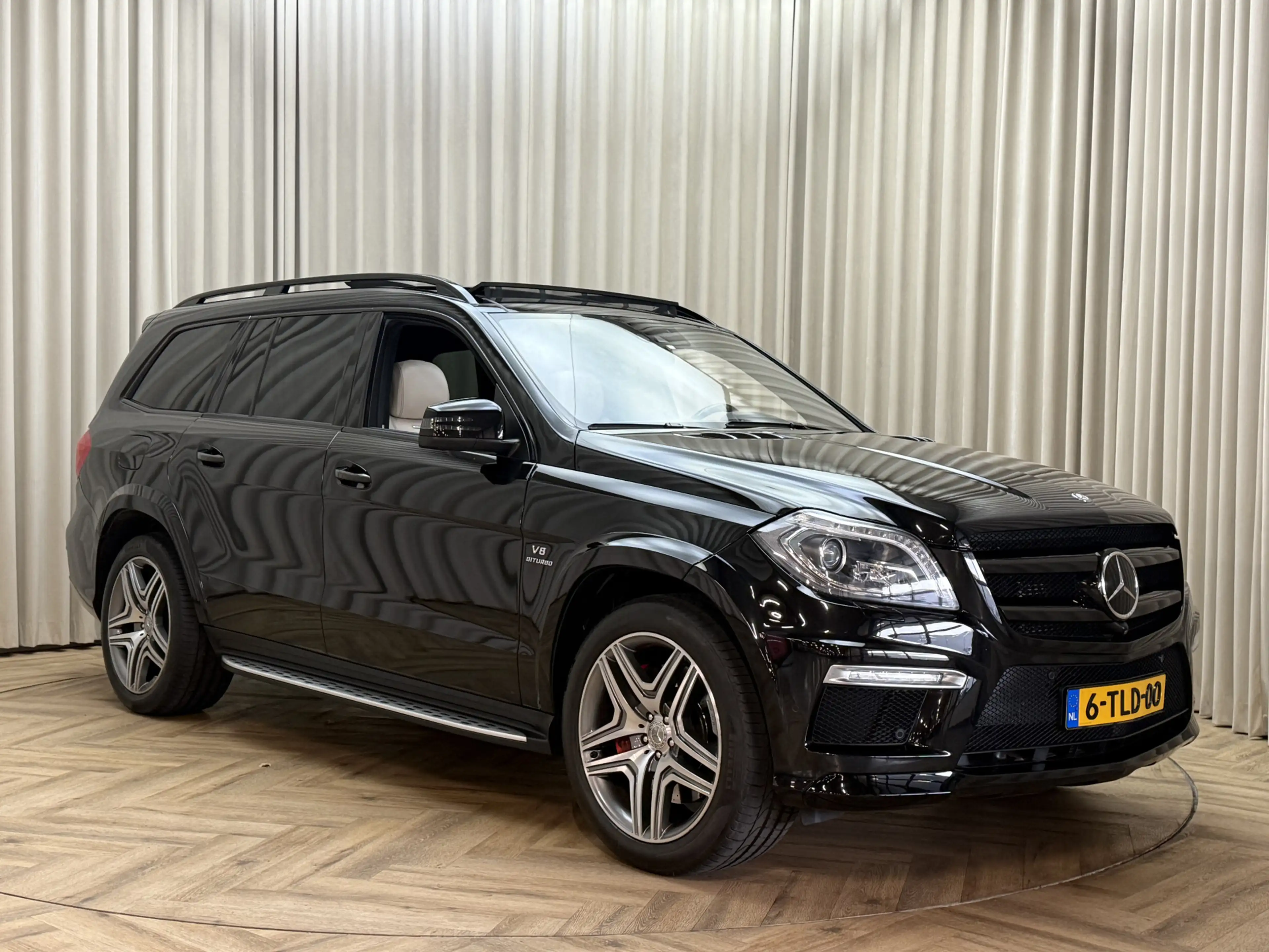 Mercedes-Benz GL 63 AMG 558PK Full Option / Night Vision / Soft-Close / St — photo 23