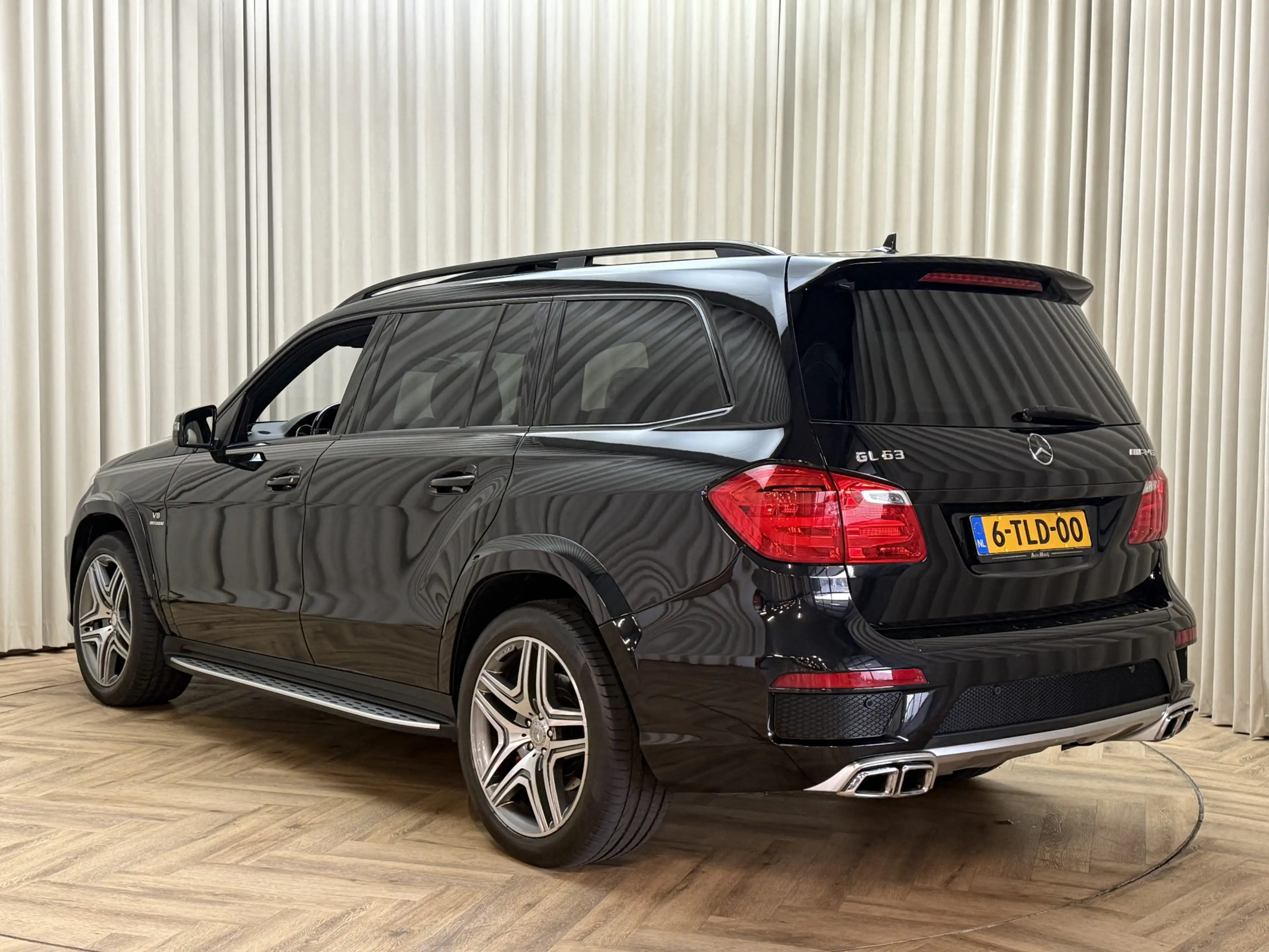 Mercedes-Benz GL 63 AMG 558PK Full Option / Night Vision / Soft-Close / St — photo 7