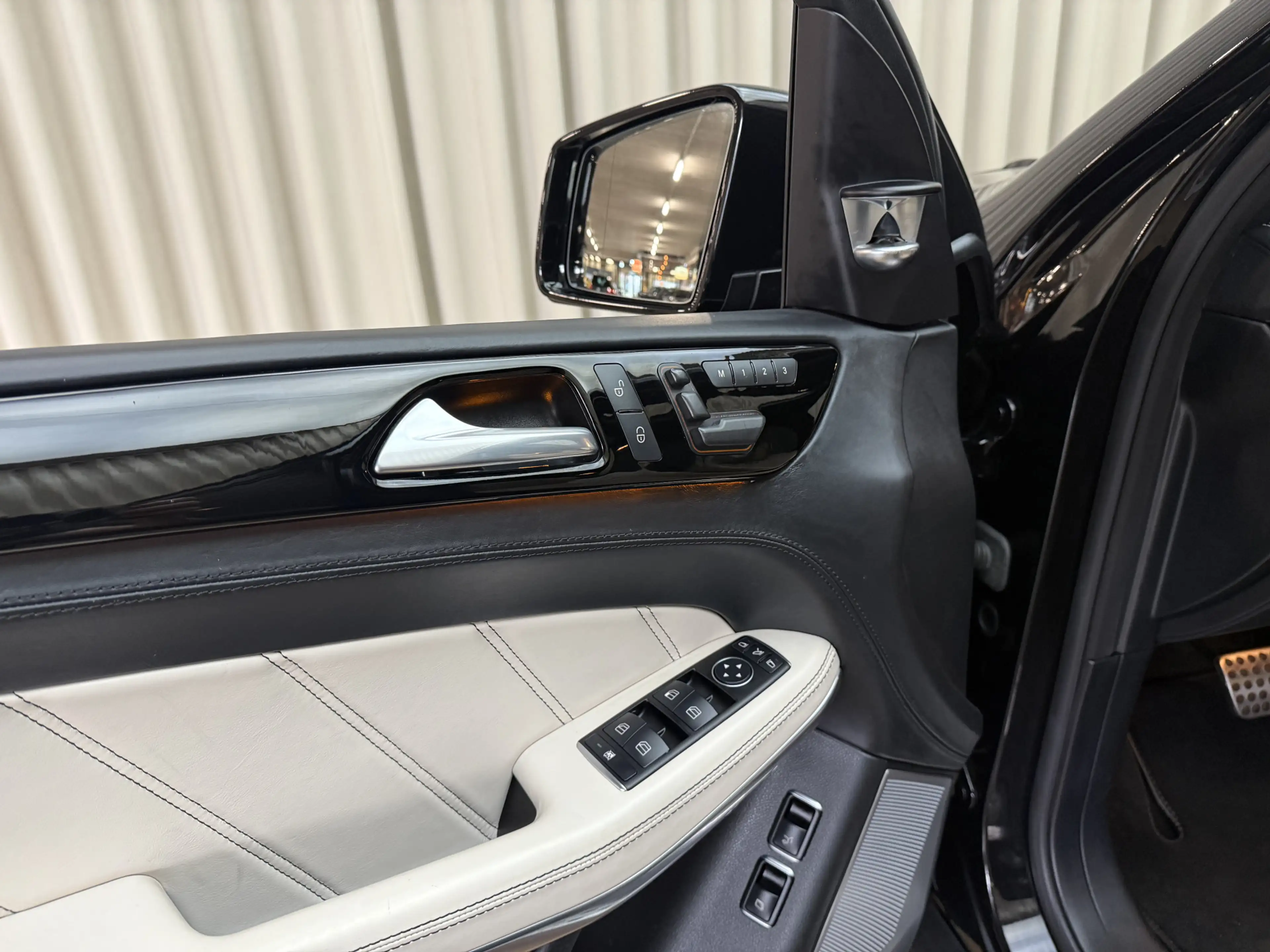 Mercedes-Benz GL 63 AMG 558PK Full Option / Night Vision / Soft-Close / St — photo 13