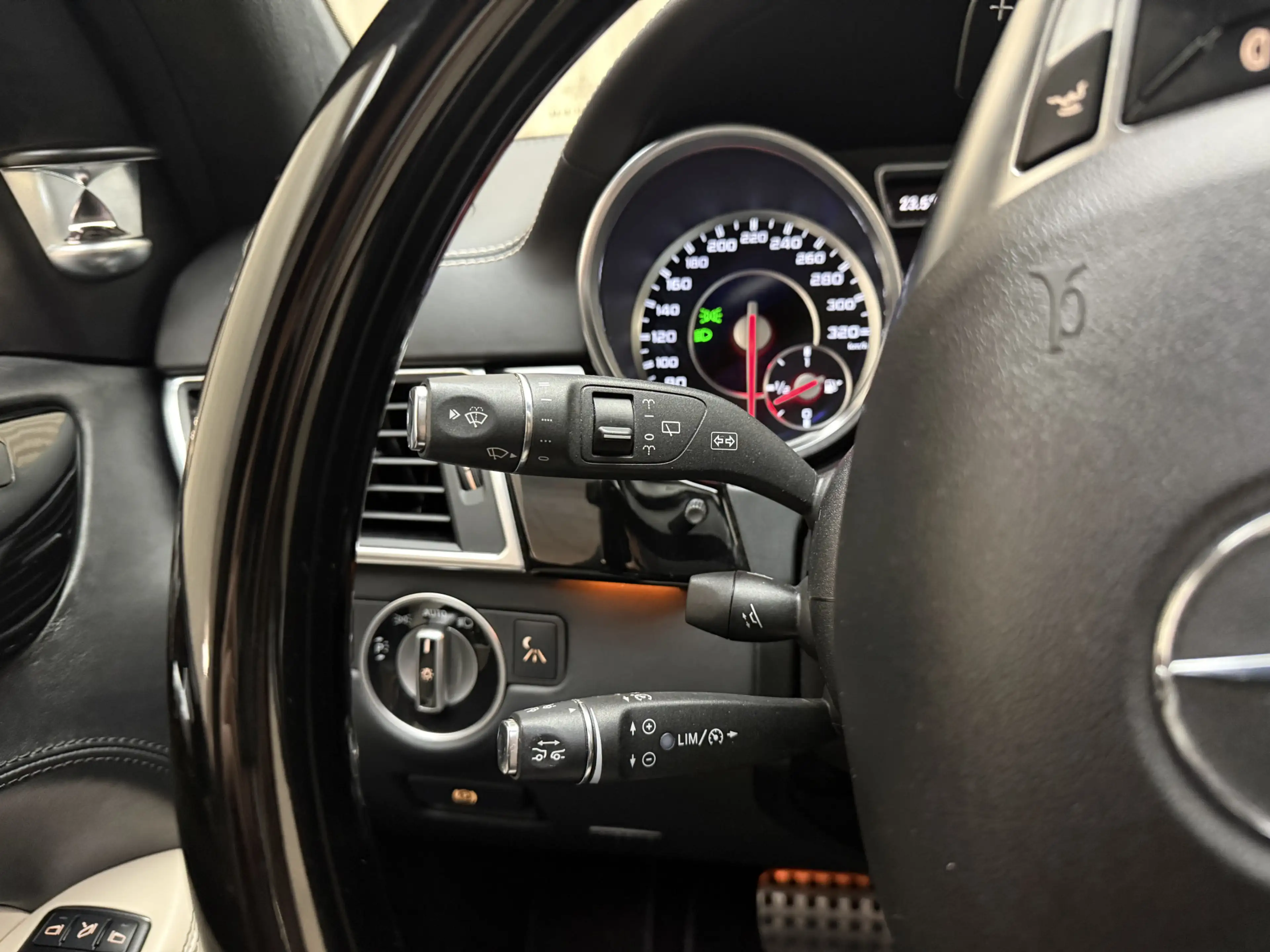 Mercedes-Benz GL 63 AMG 558PK Full Option / Night Vision / Soft-Close / St — photo 34