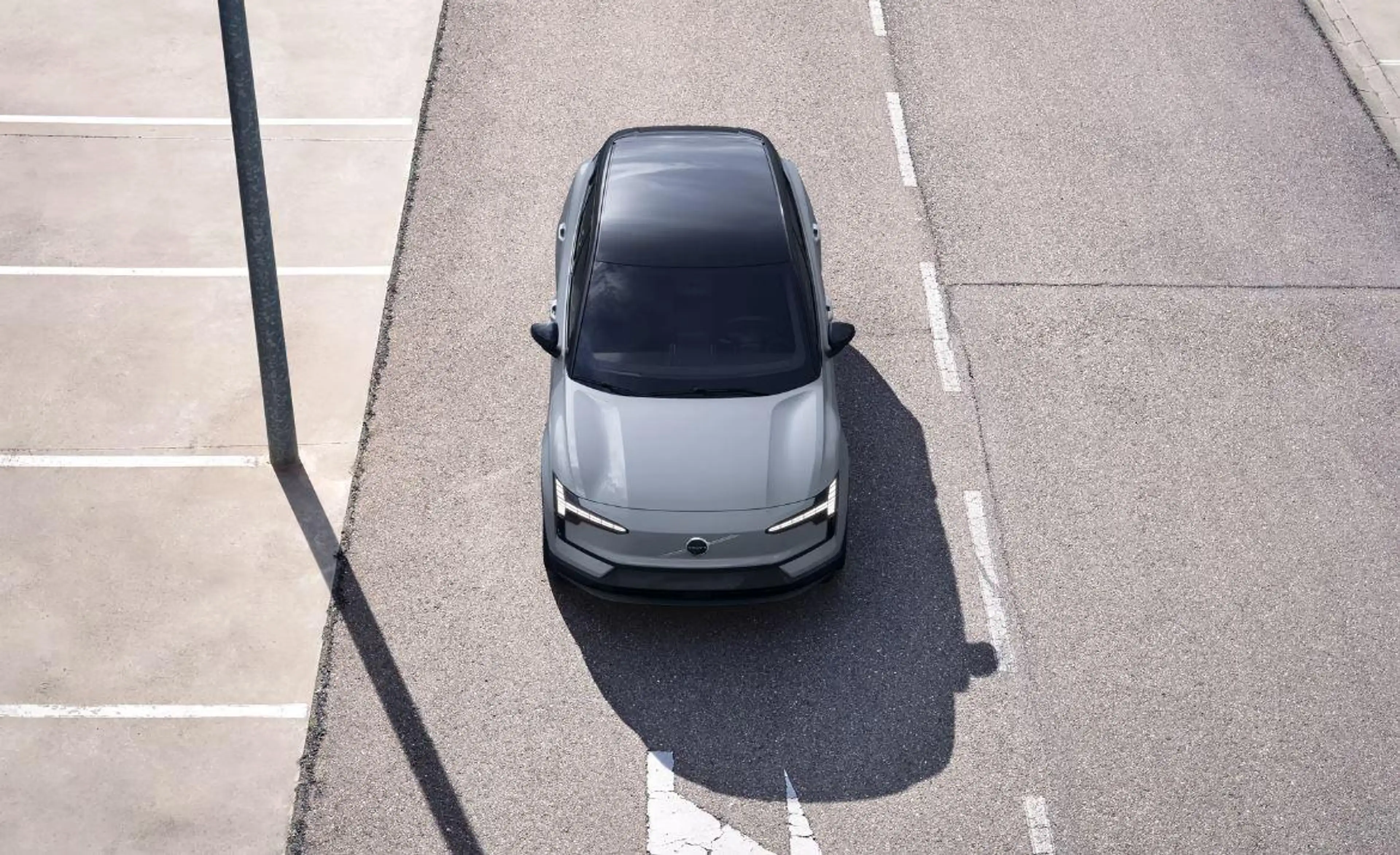 Volvo EX30 P5 Long Range Plus Europa 69 kWh — photo 21