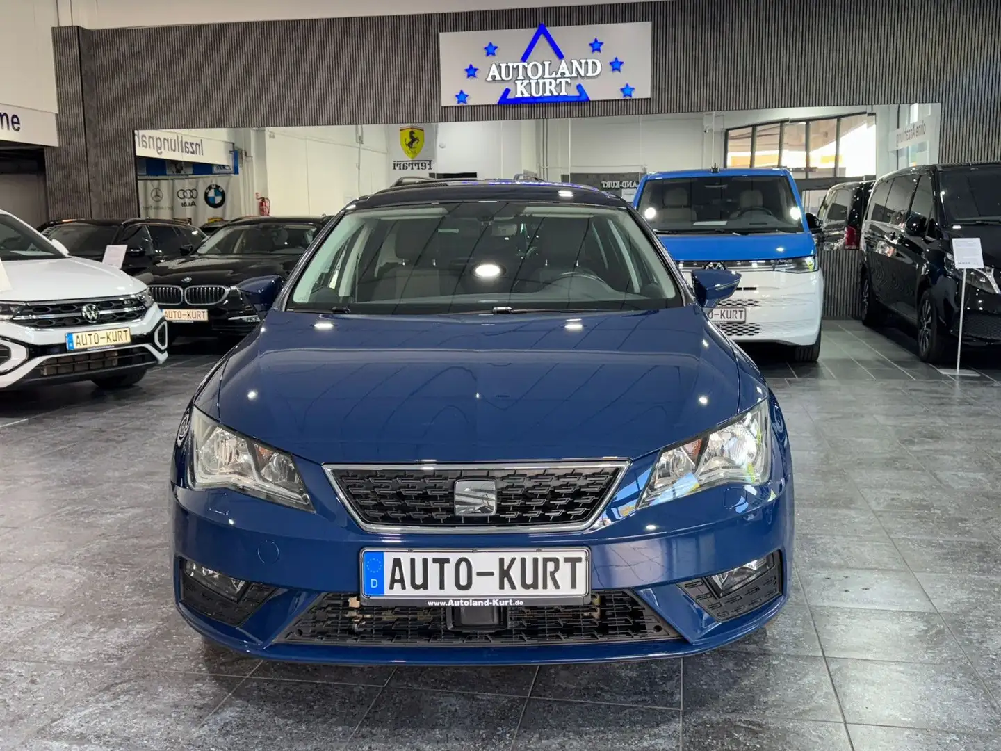 SEAT Leon 1,5TGI*Style*Navi*Pano*PDC*SHZ*1.Hand Blau - 2