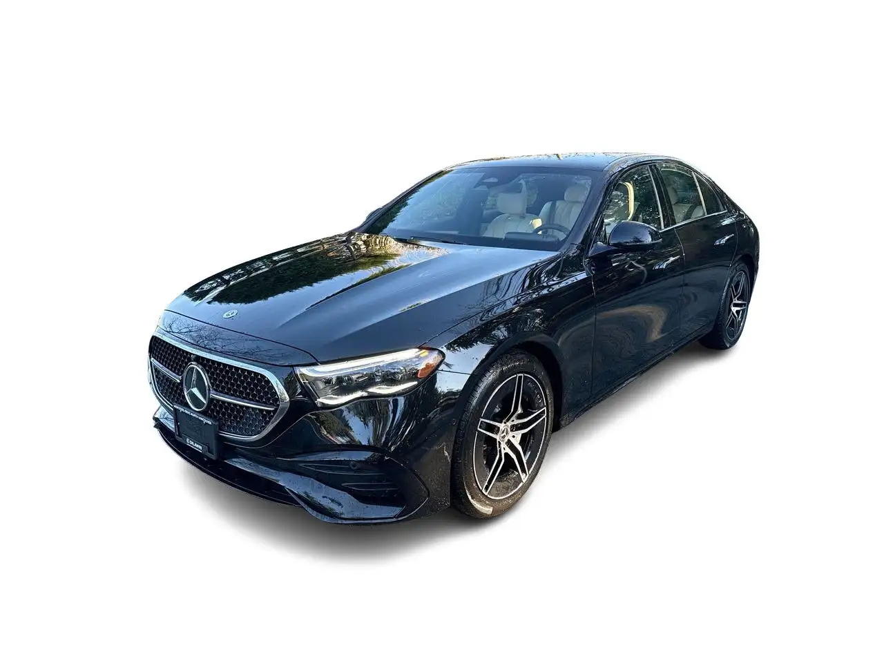 Mercedes-Benz E-Class снимка Mercedes-Benz E-Class