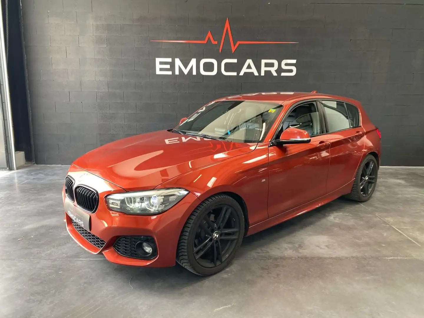 BMW 118 118D 150 LCi M sport ultimate Or - 2