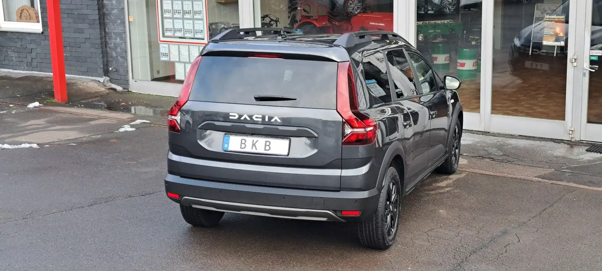 Dacia Jogger noch Neuwagengarantie! LED Nav Kam Winter Grigio - 2