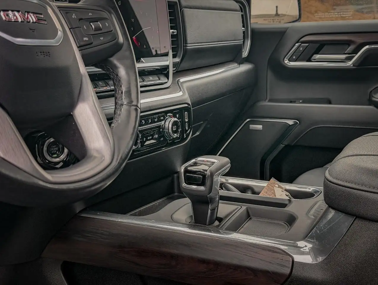 GMC Sierra 1500 photo GMC Sierra 1500
